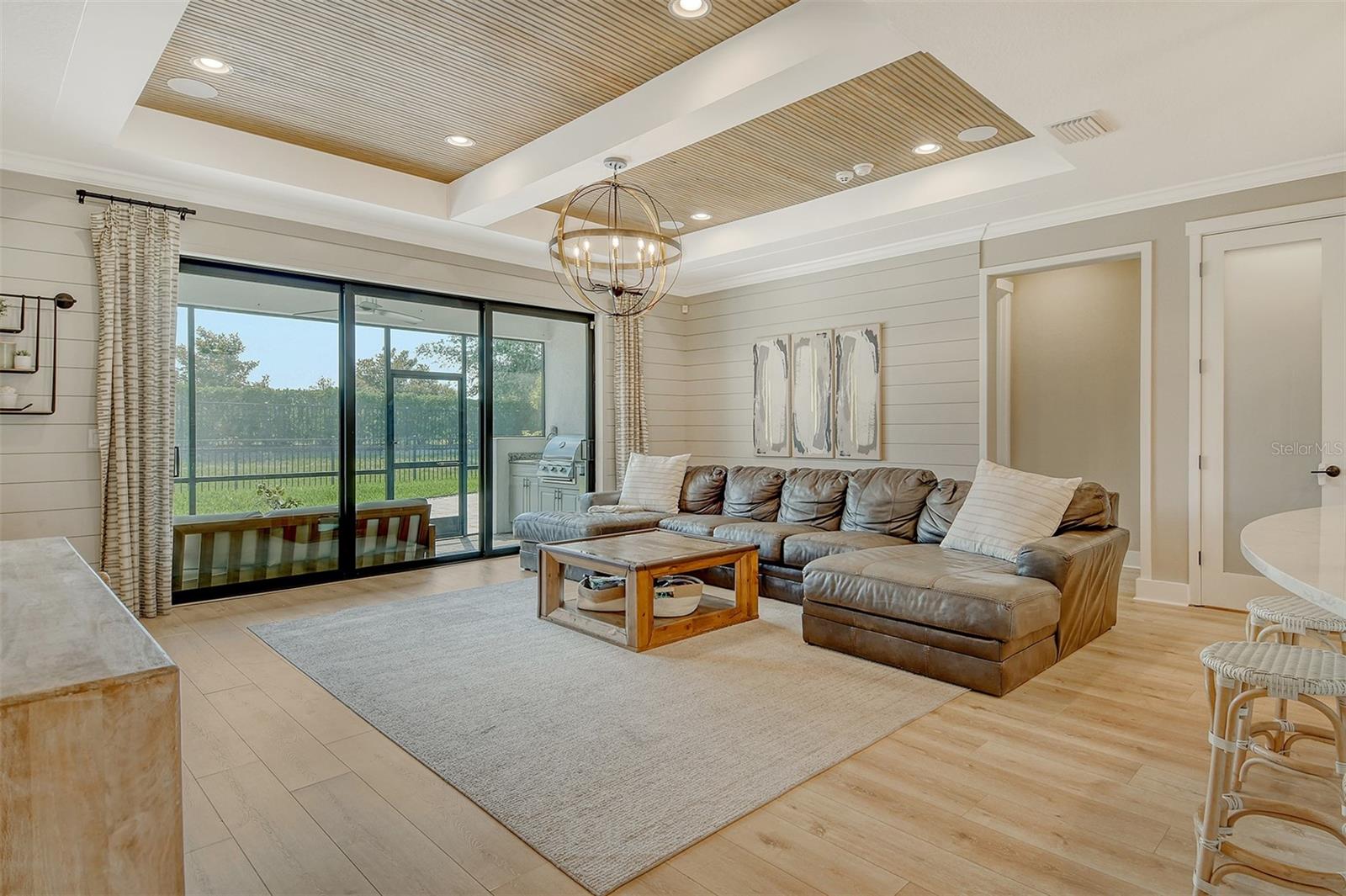Image 5 of 61 For 1919 Woodleaf Hammock Court