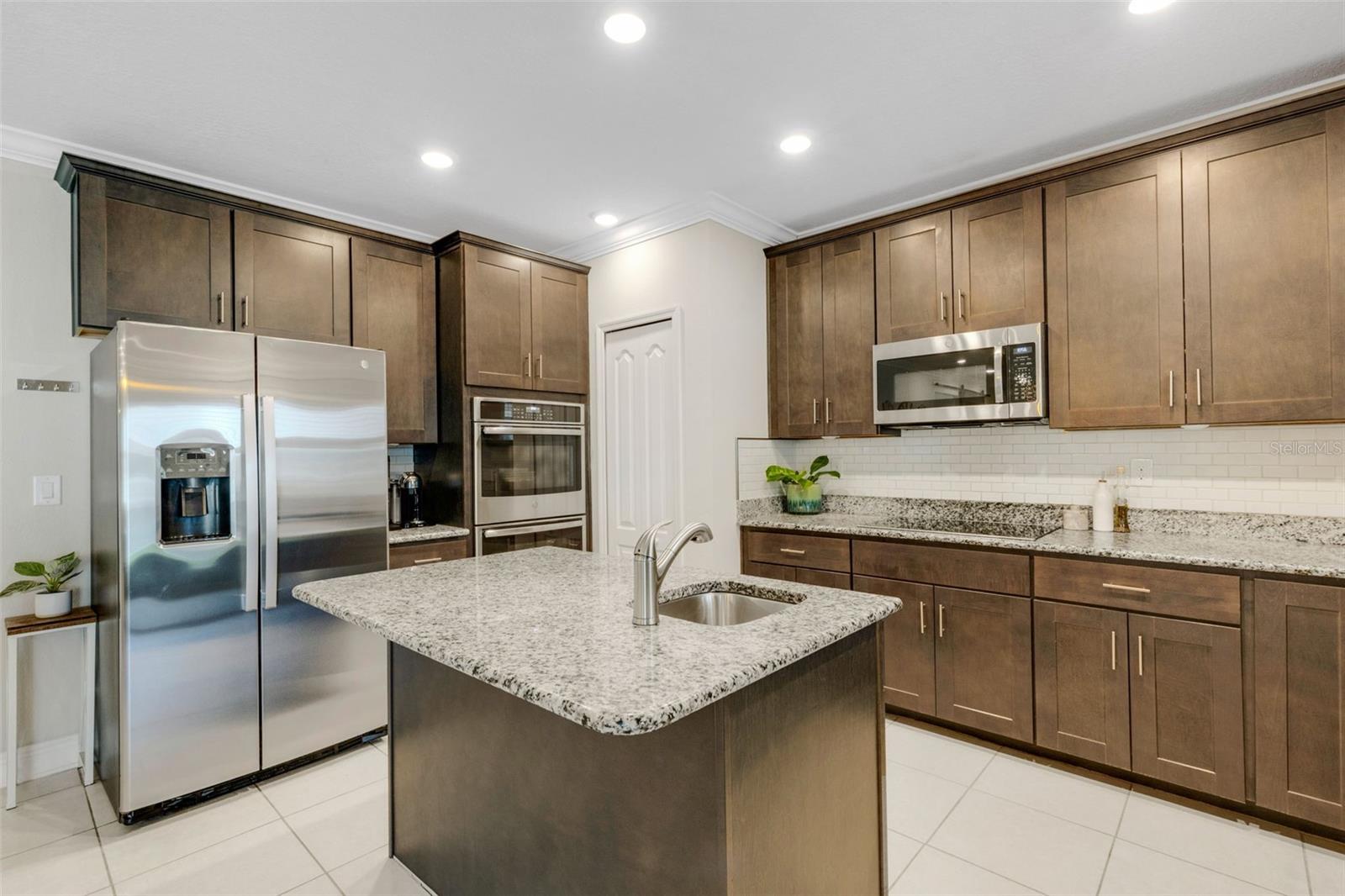 Image 11 of 48 For 2332 Mizner Bay Avenue