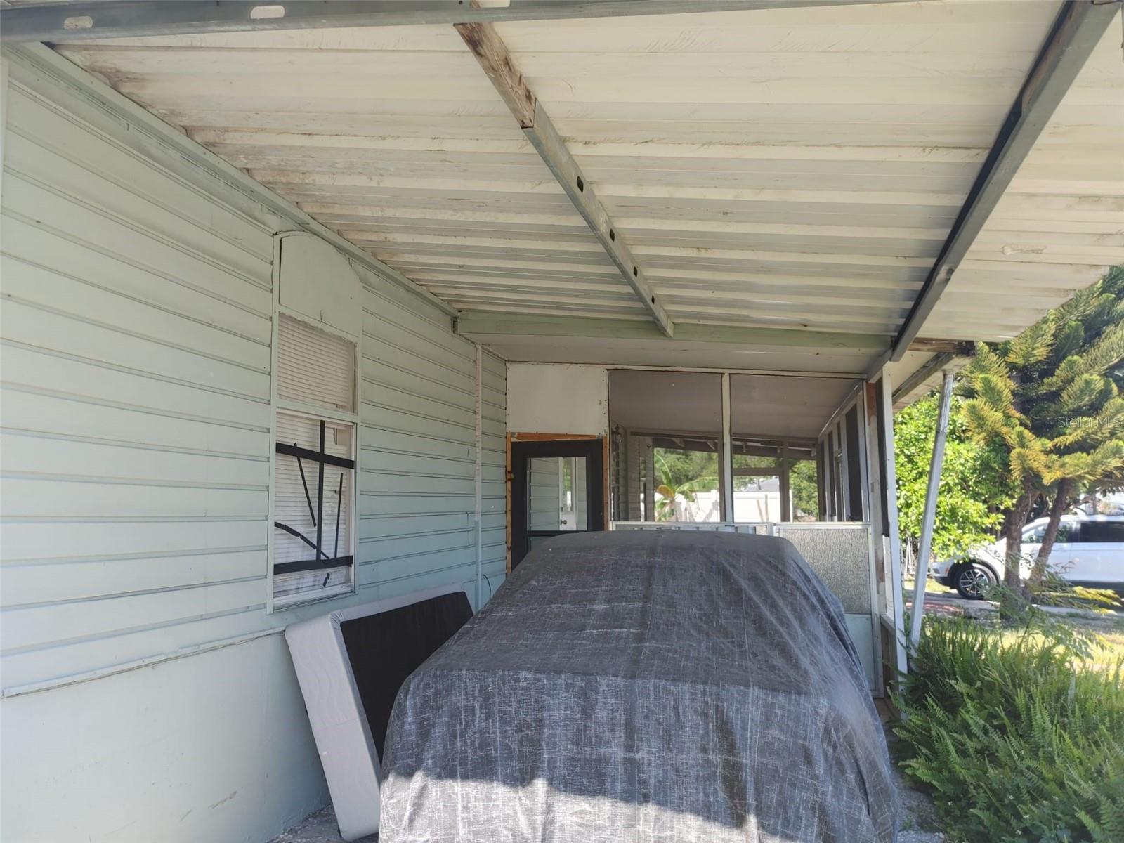Image 4 of 34 For 6971 Pompeii Road