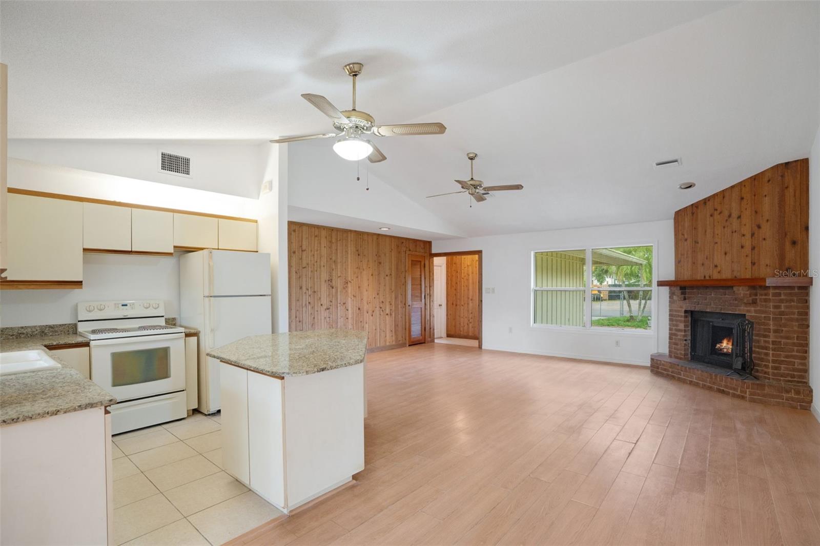 Image 10 of 34 For 5639 Blount Avenue