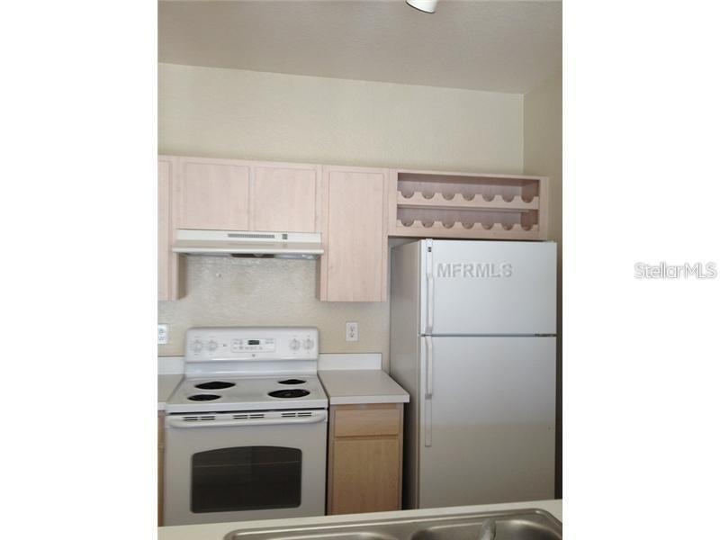 Image 3 of 9 For 8517 Sea Harbour Lane 307