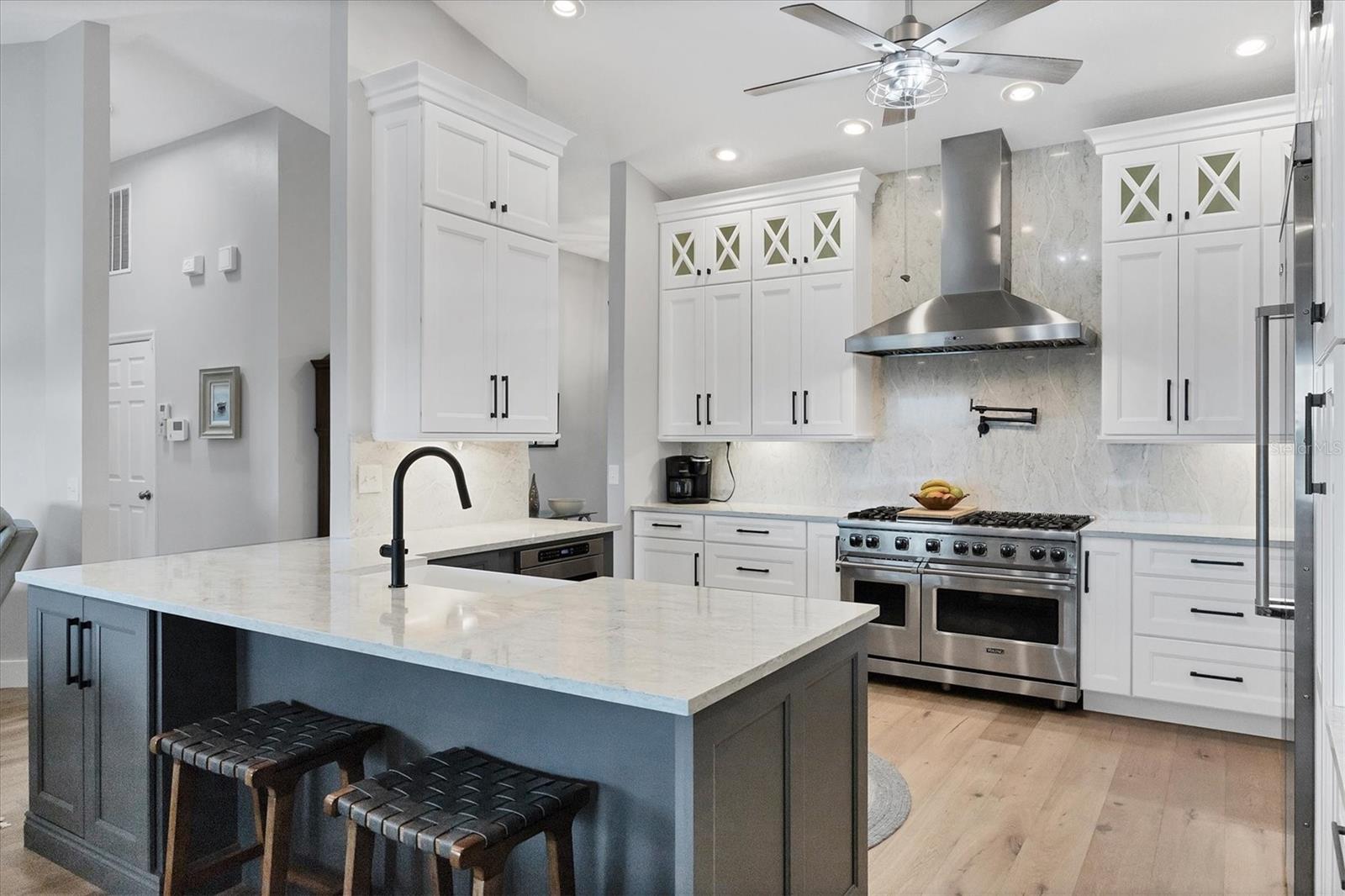 Image 17 of 69 For 4844 14th Avenue E