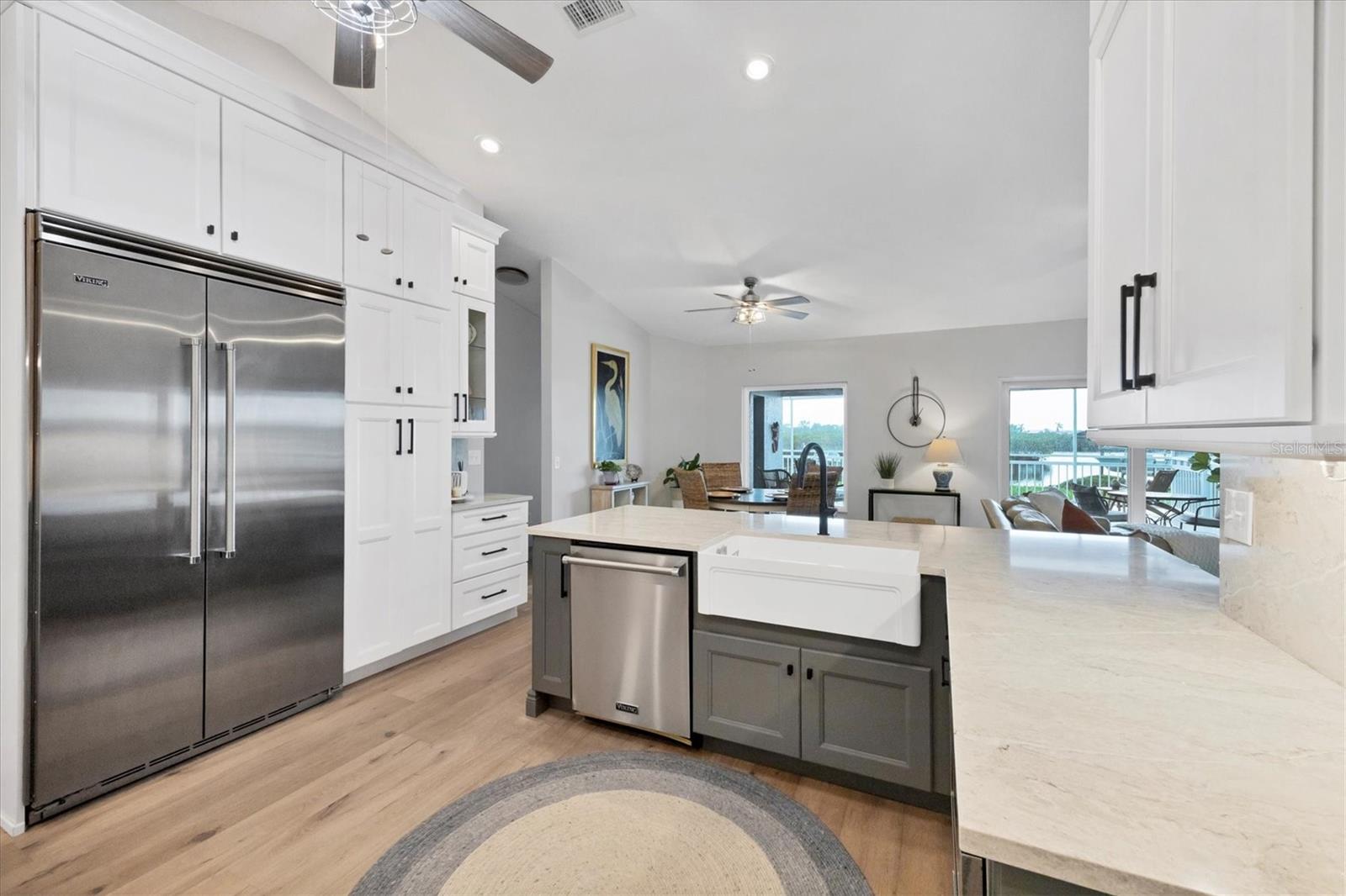 Image 22 of 69 For 4844 14th Avenue E