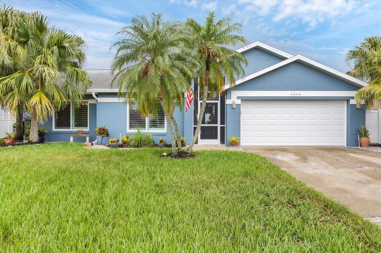 Image 3 of 69 For 4844 14th Avenue E