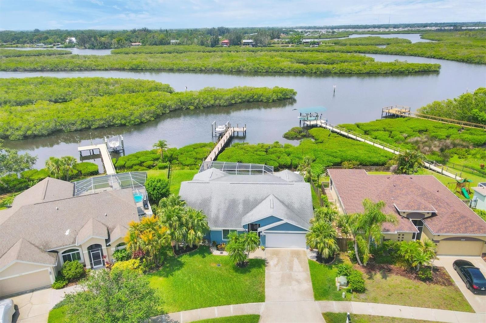 Image 4 of 69 For 4844 14th Avenue E