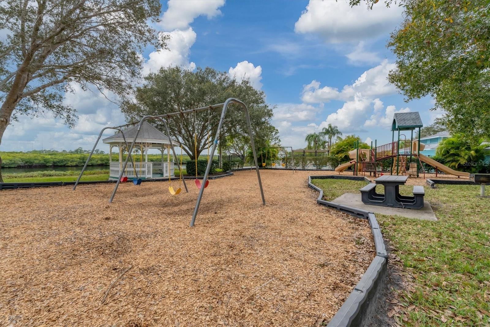 Image 62 of 69 For 4844 14th Avenue E