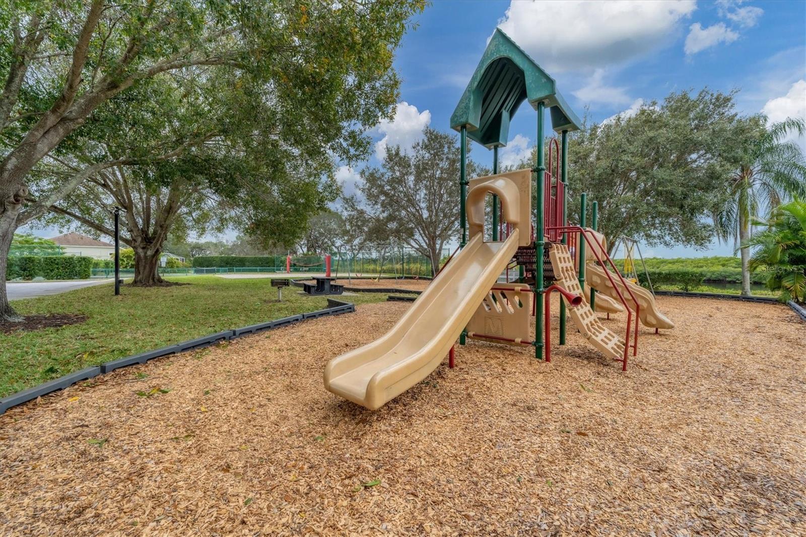 Image 63 of 69 For 4844 14th Avenue E