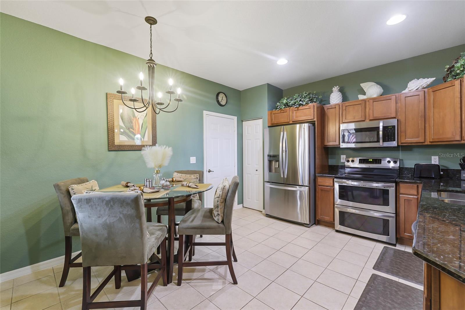 Image 4 of 70 For 3357 Dandolo Circle