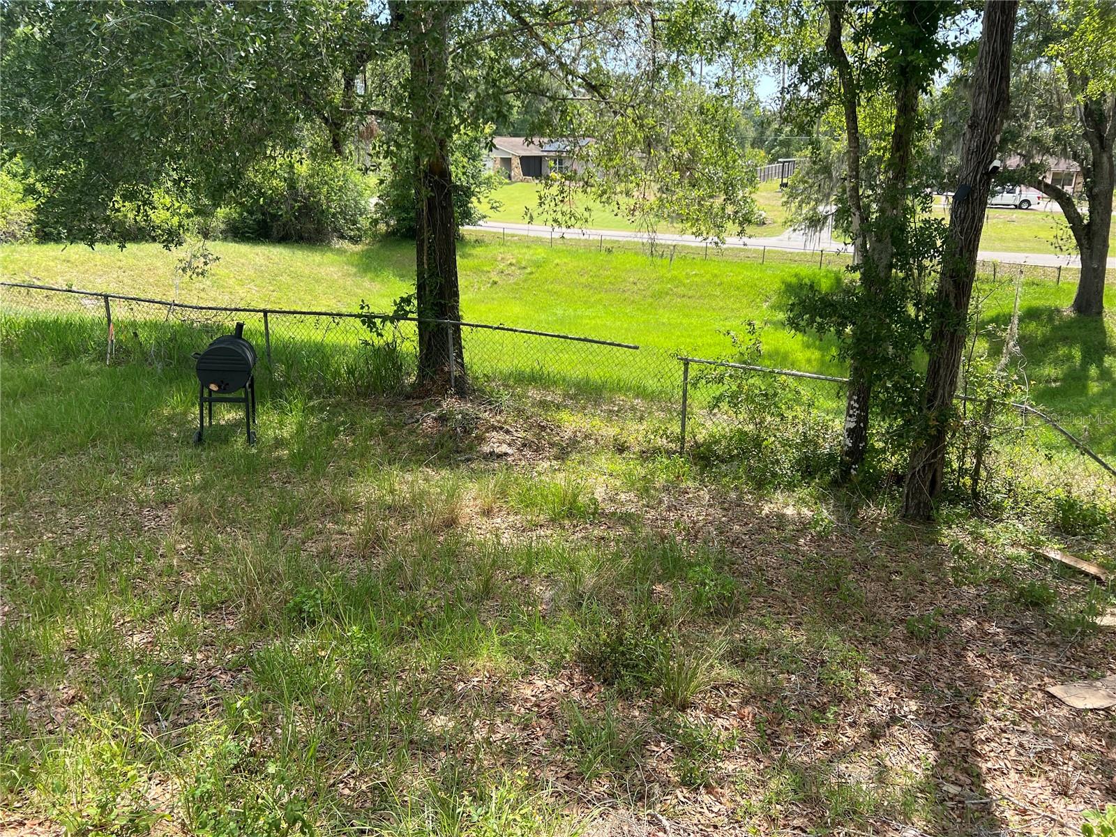 Listing photo id 5 for 5006 Atwood Terrace