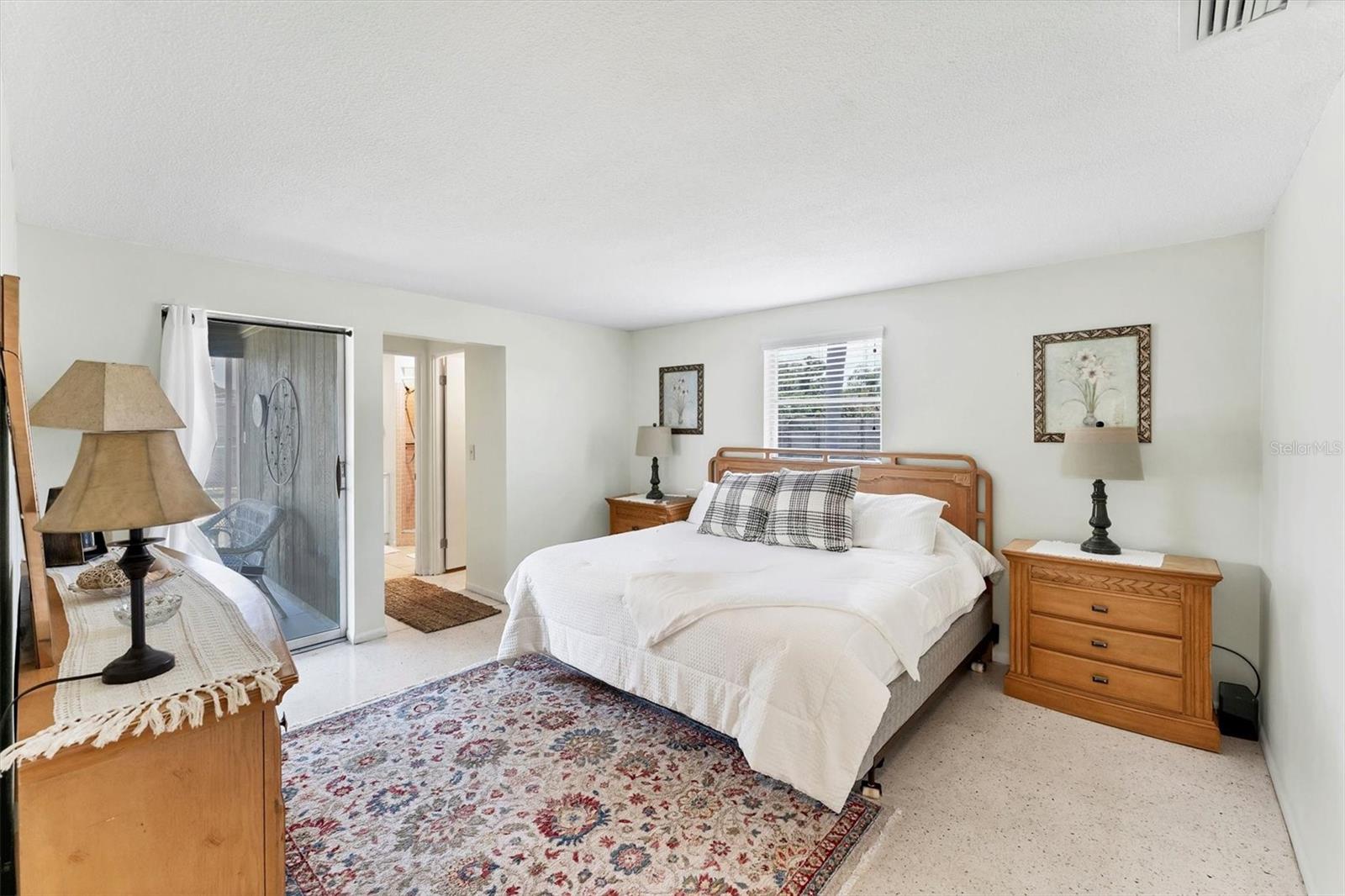 Image 12 of 22 For 4535 Maceachen Boulevard