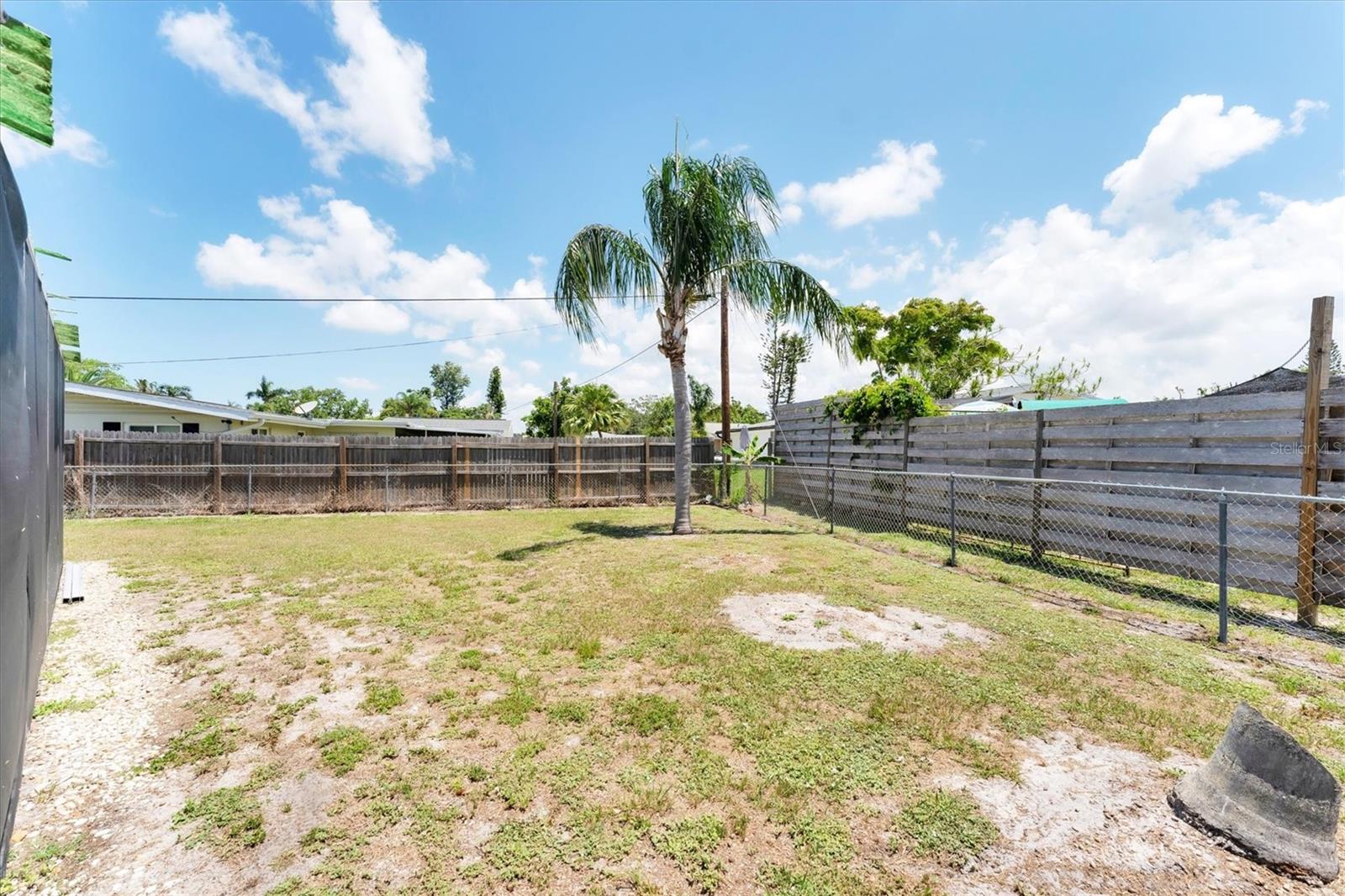 Image 21 of 22 For 4535 Maceachen Boulevard