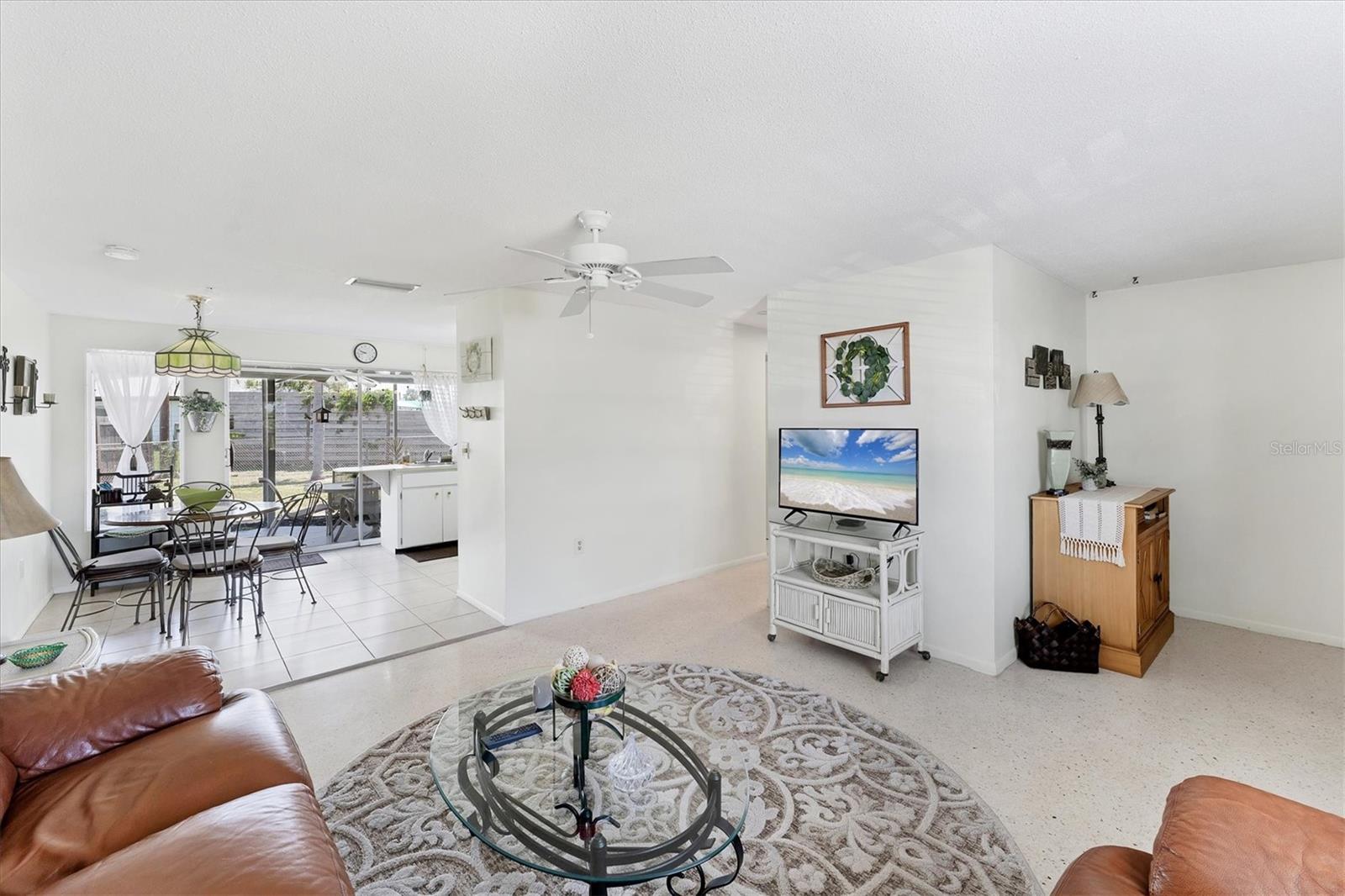 Image 3 of 22 For 4535 Maceachen Boulevard