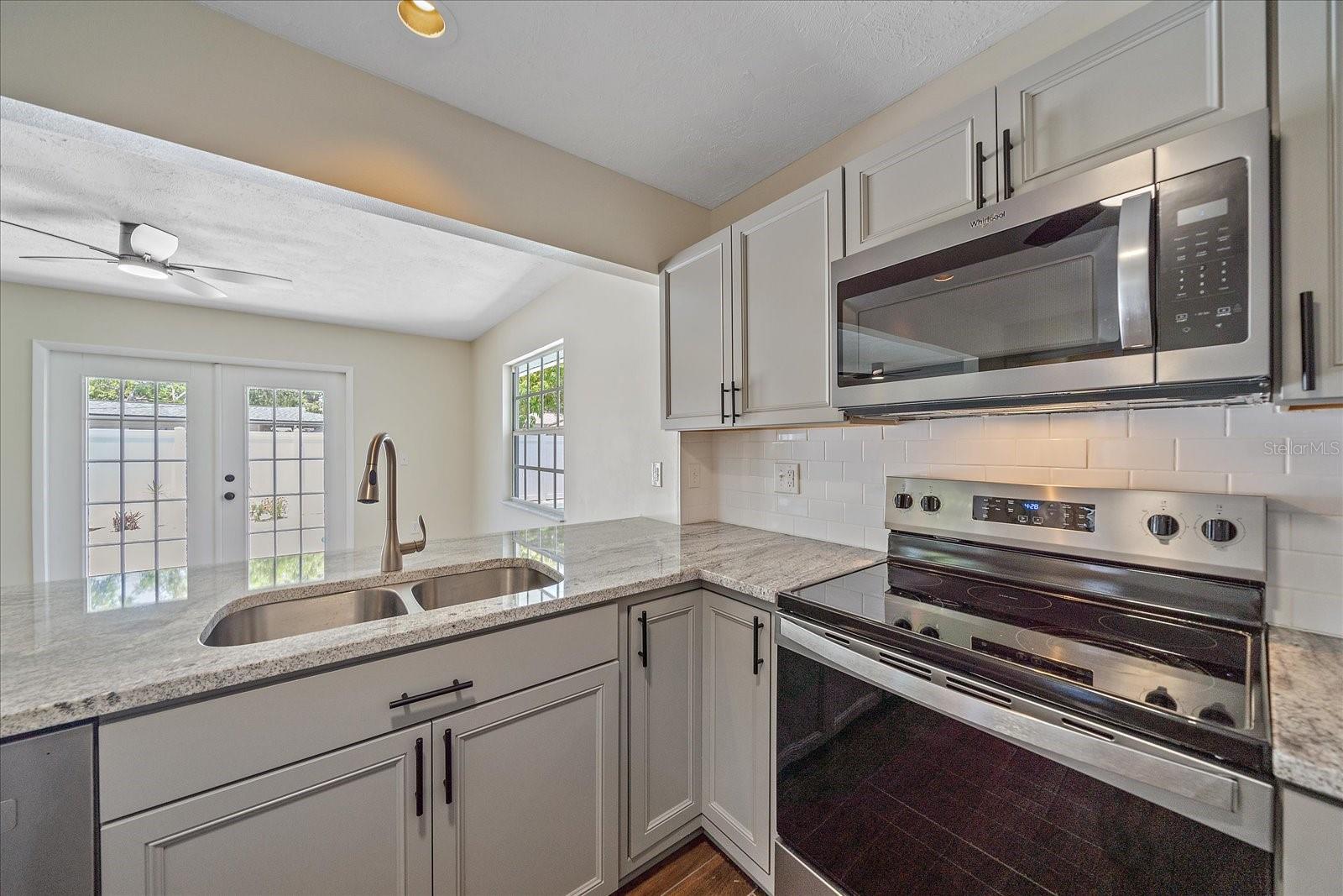 Image 12 of 36 For 2953 Oak Street