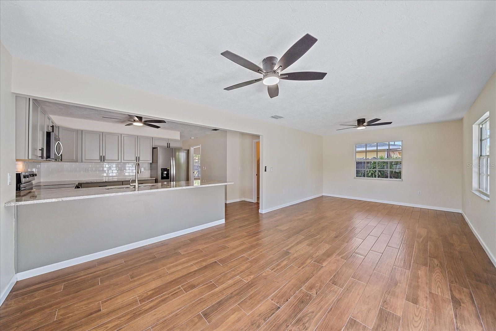 Image 15 of 36 For 2953 Oak Street