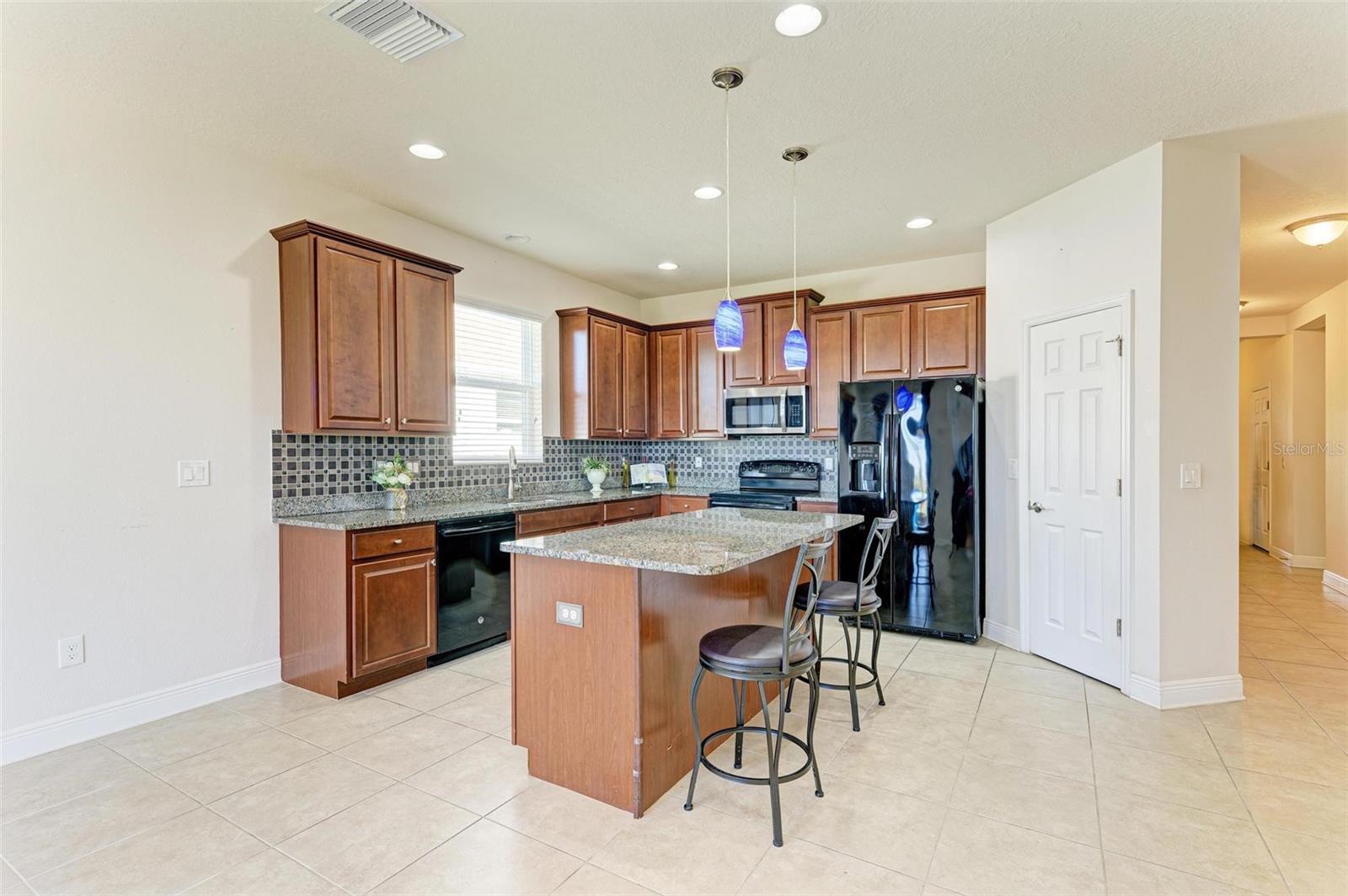 Image 11 of 48 For 7923 111th Terrace E