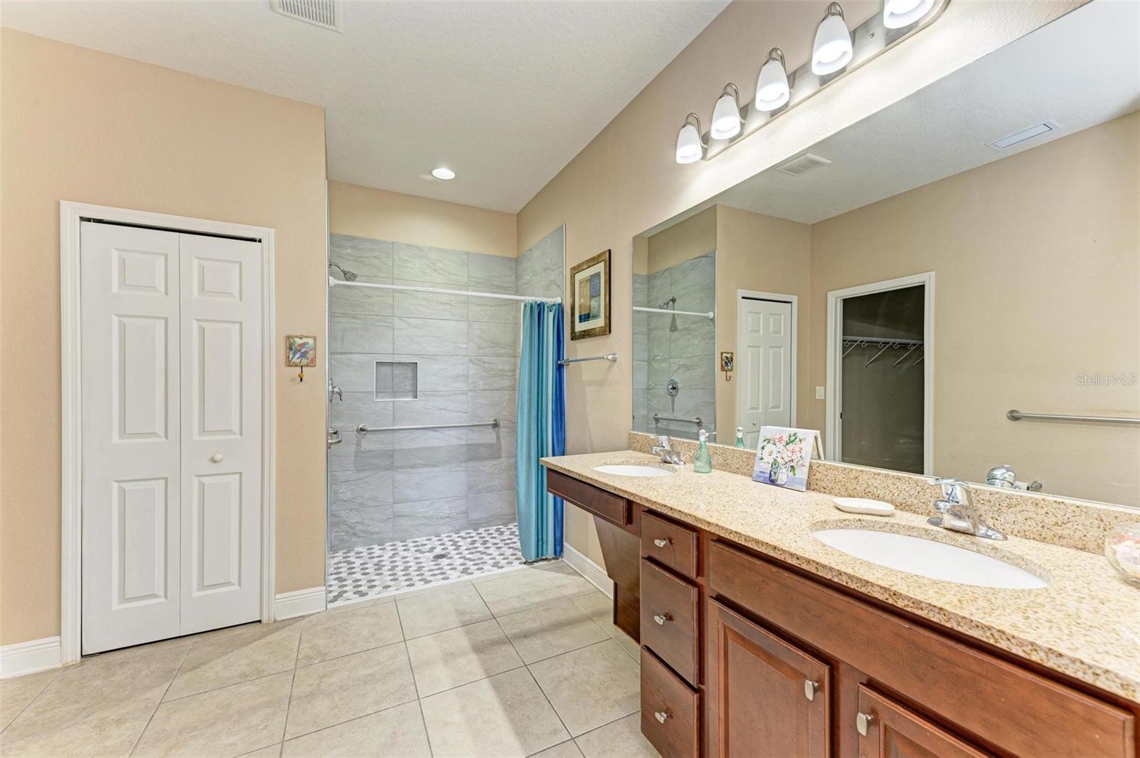 Image 15 of 48 For 7923 111th Terrace E