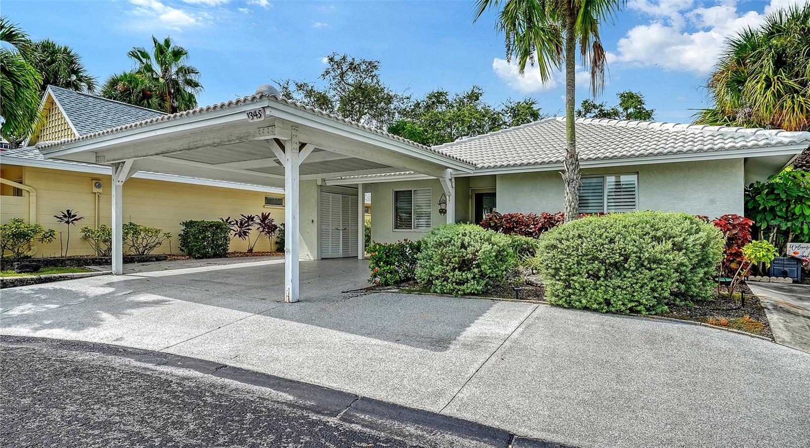 Details for 1345 Moonmist Drive T6, SARASOTA, FL 34242