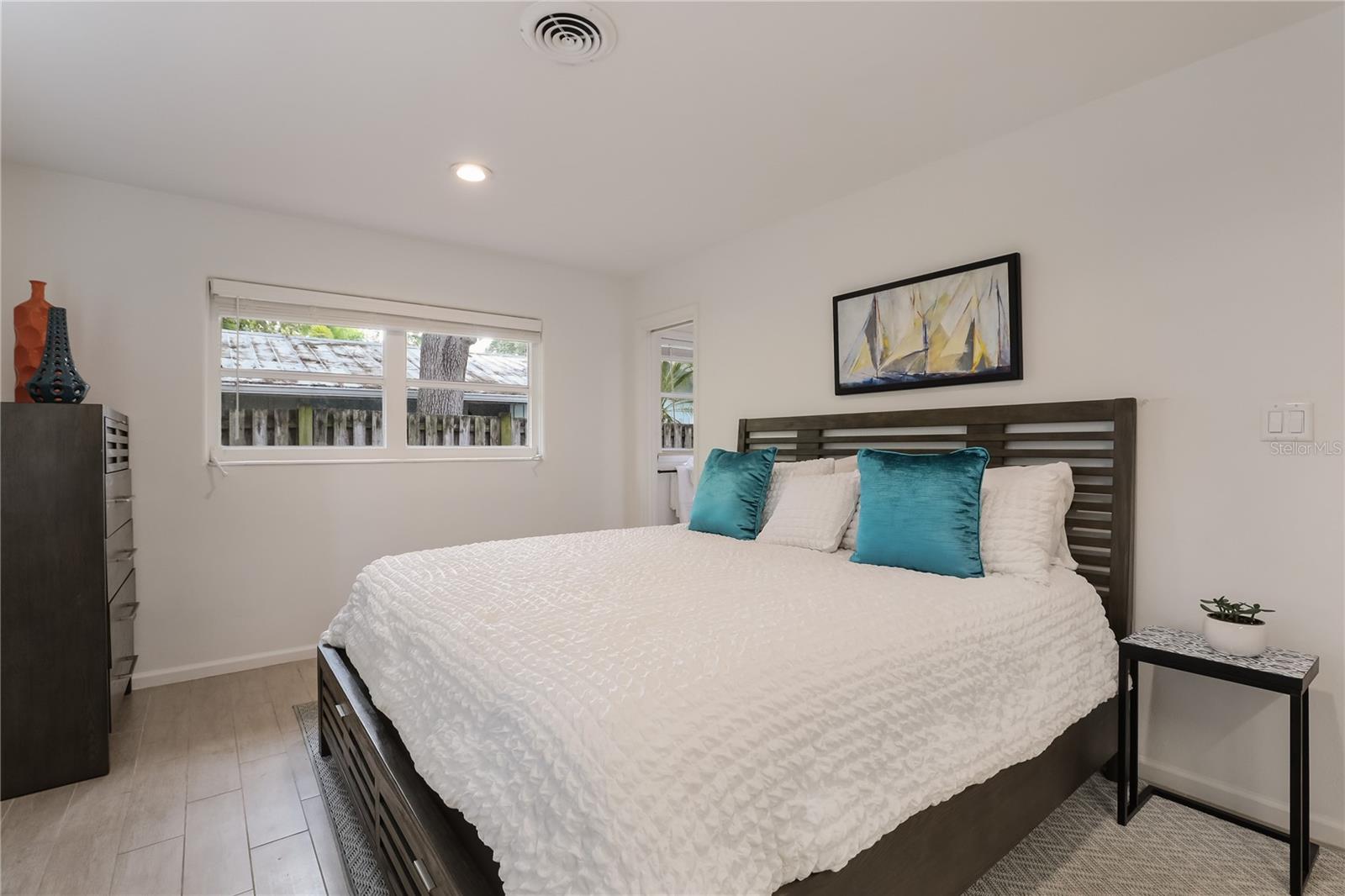 Image 16 of 26 For 2266 Clematis Street