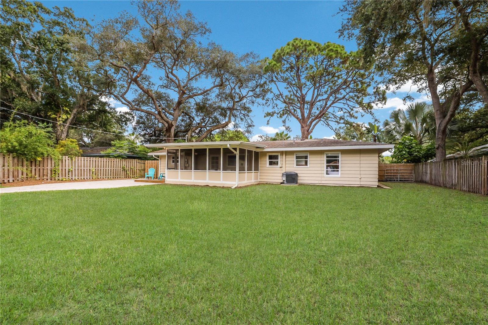 Image 20 of 26 For 2266 Clematis Street