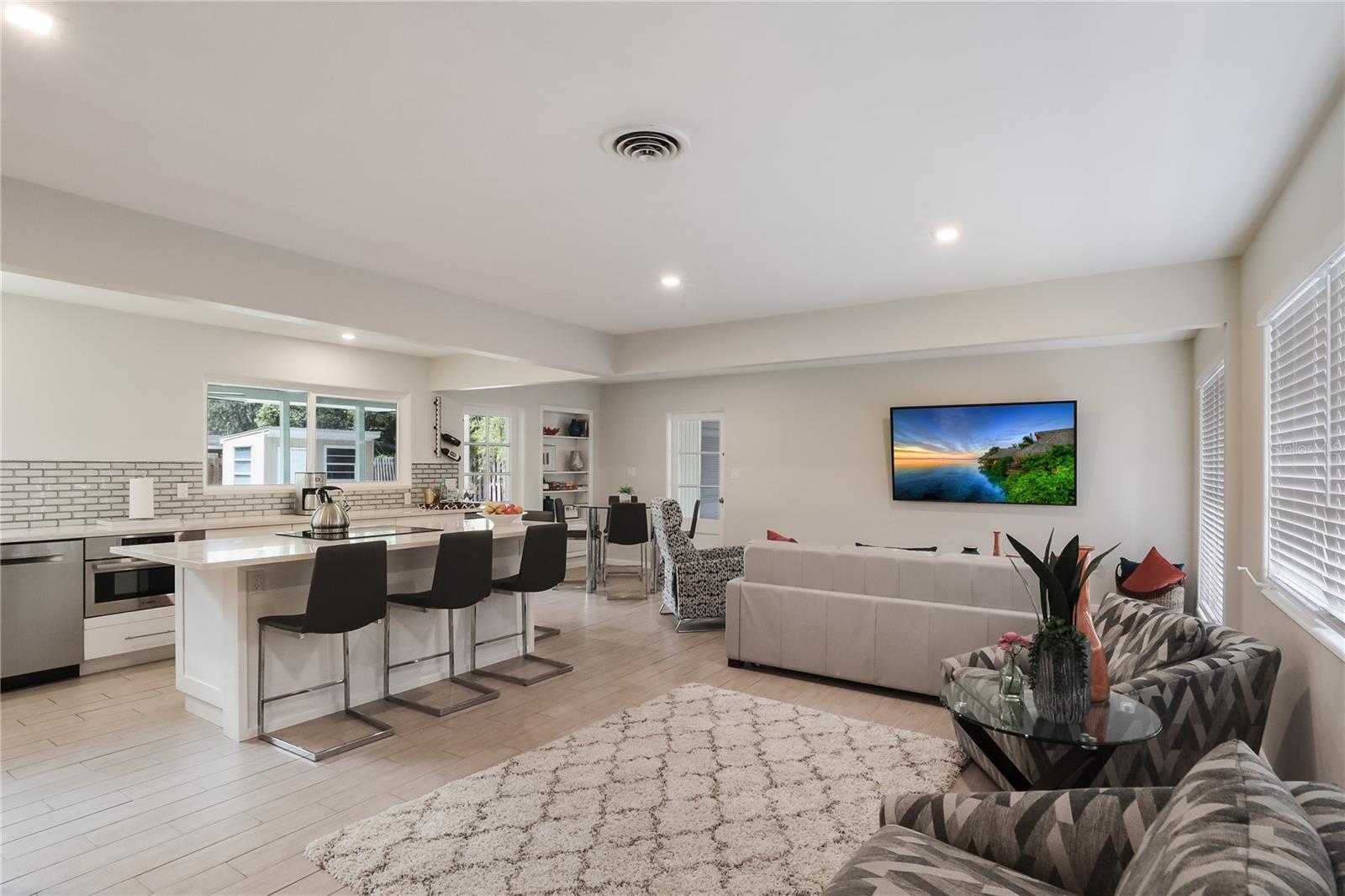 Image 3 of 26 For 2266 Clematis Street