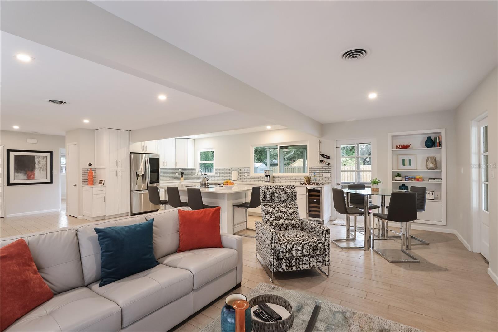 Image 4 of 26 For 2266 Clematis Street