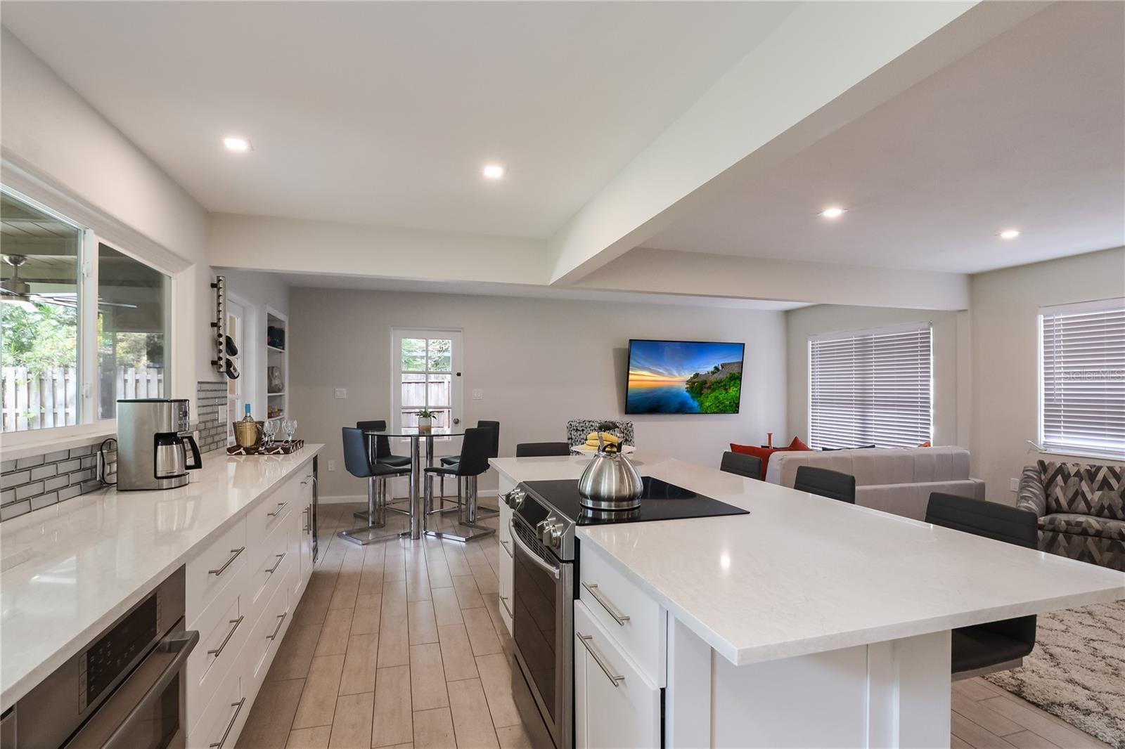 Image 6 of 26 For 2266 Clematis Street