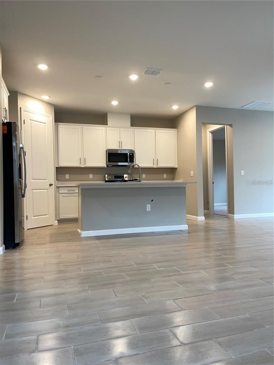 Image 2 of 17 For 2837 Cathy Boulevard