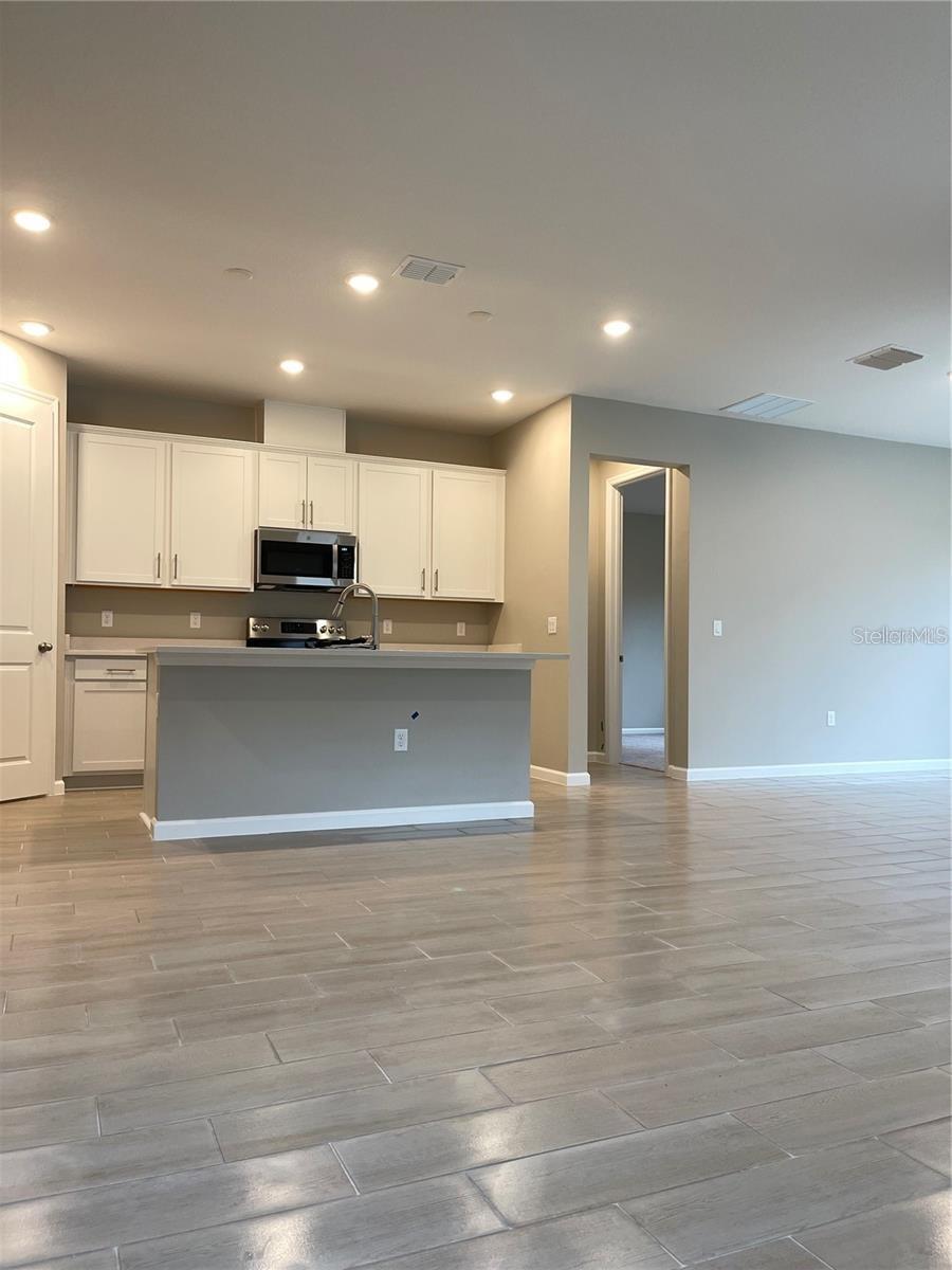 Image 3 of 17 For 2837 Cathy Boulevard