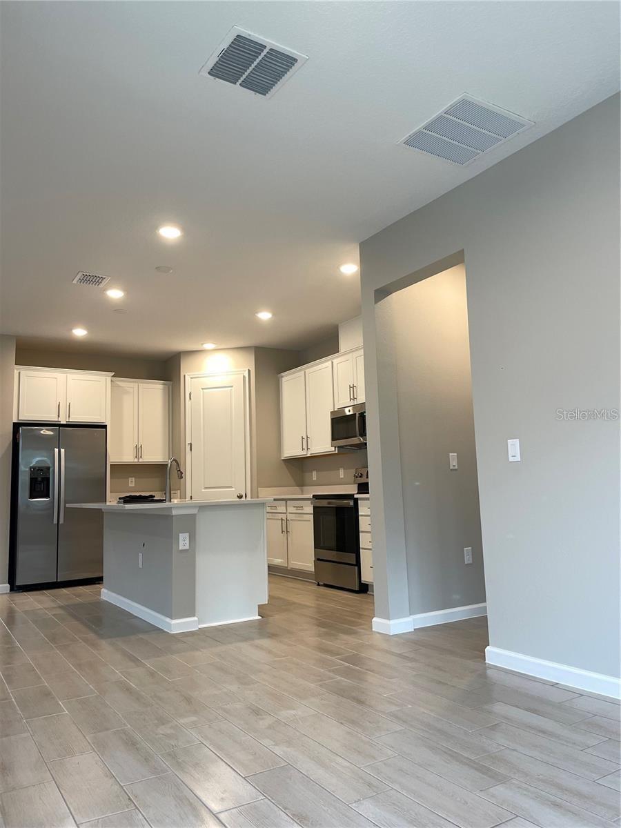 Image 4 of 17 For 2837 Cathy Boulevard