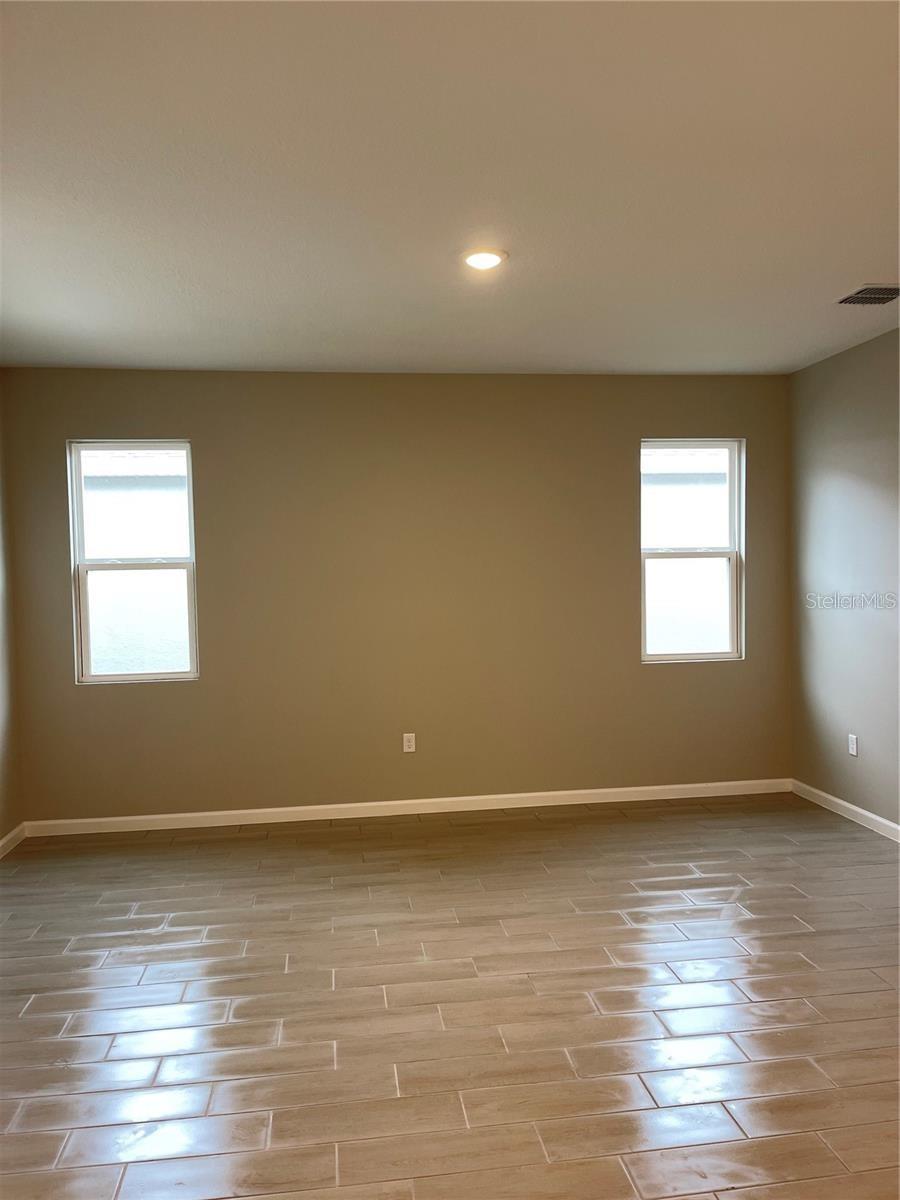 Image 8 of 17 For 2837 Cathy Boulevard