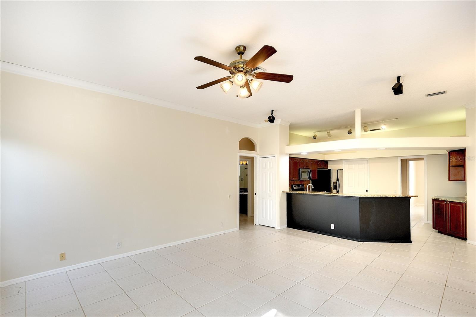 Image 10 of 29 For 5905 32nd Street E