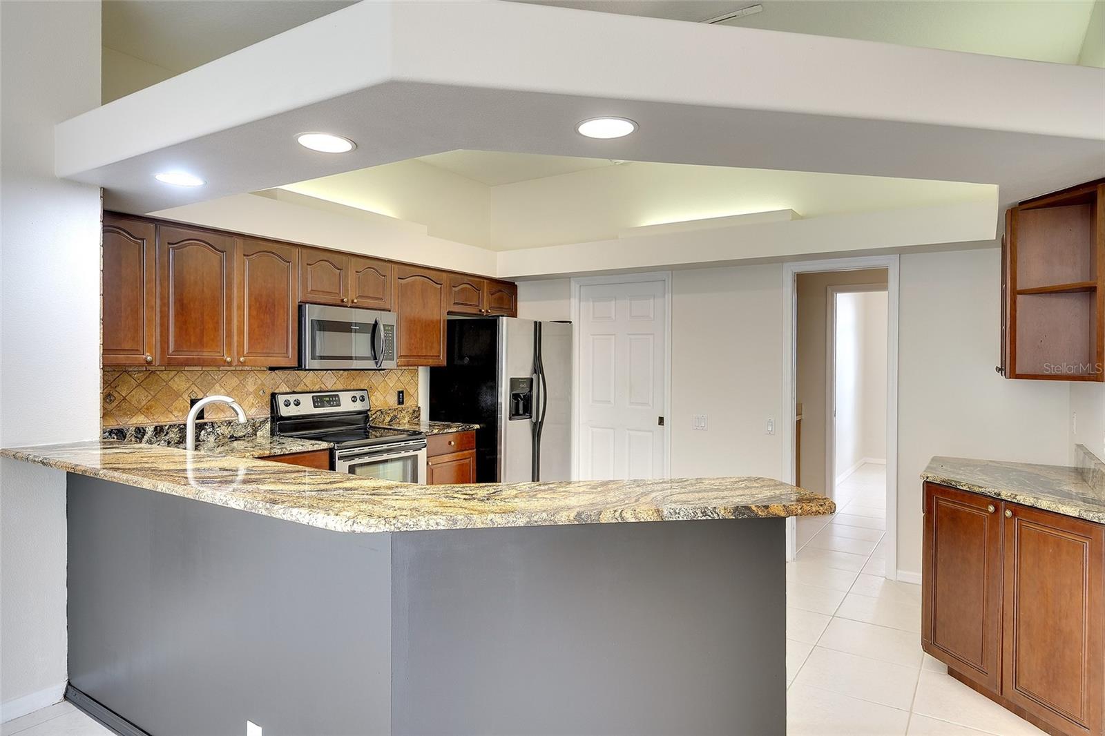 Image 11 of 29 For 5905 32nd Street E