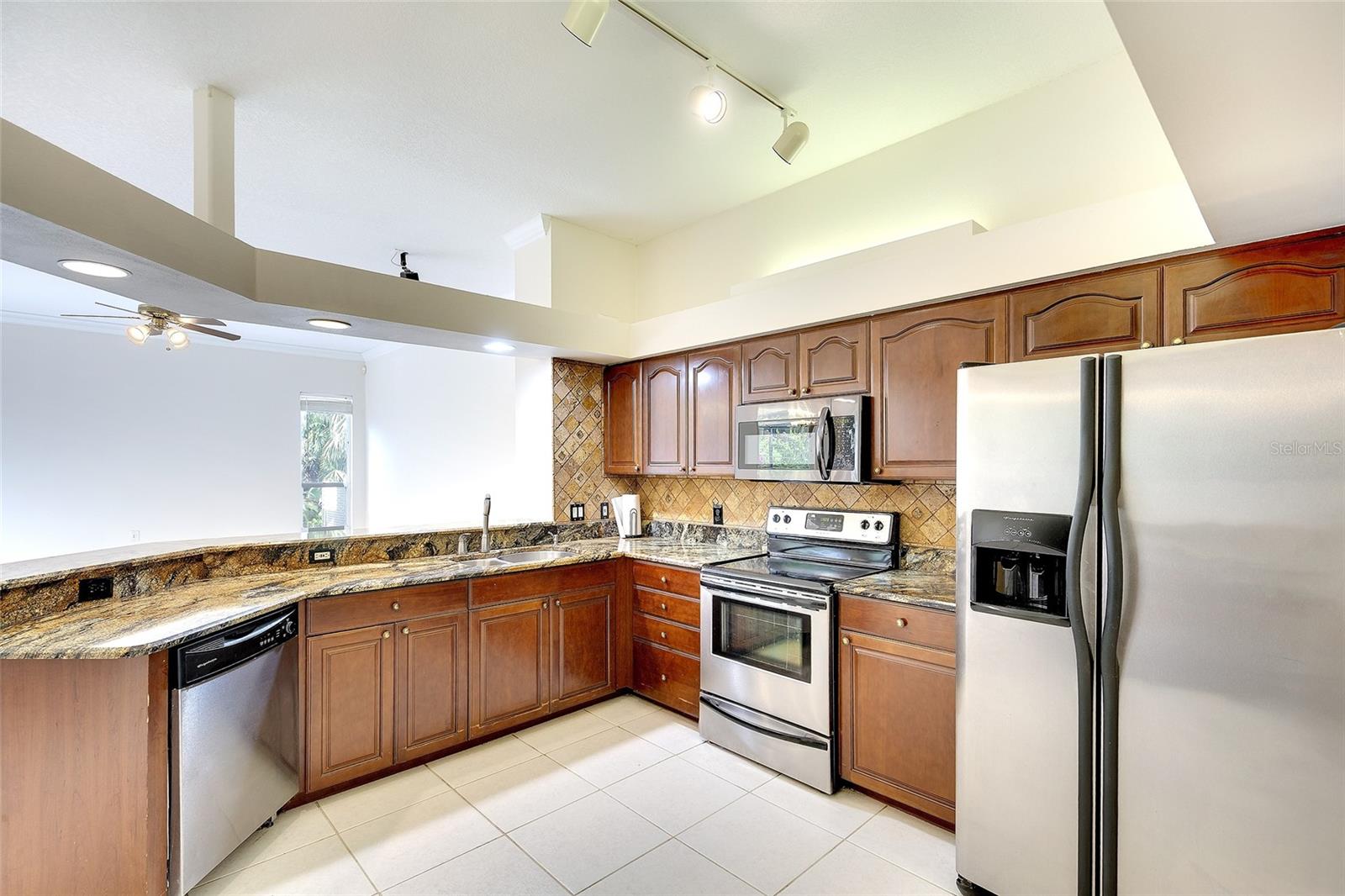 Image 12 of 29 For 5905 32nd Street E