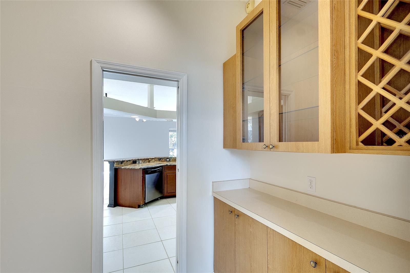 Image 14 of 29 For 5905 32nd Street E