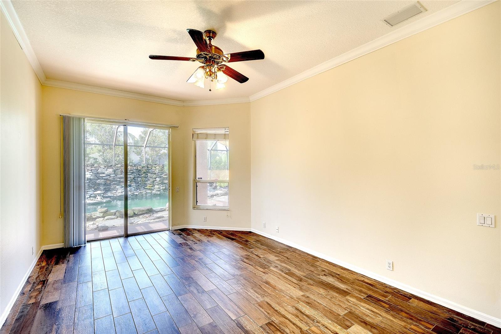 Image 16 of 29 For 5905 32nd Street E