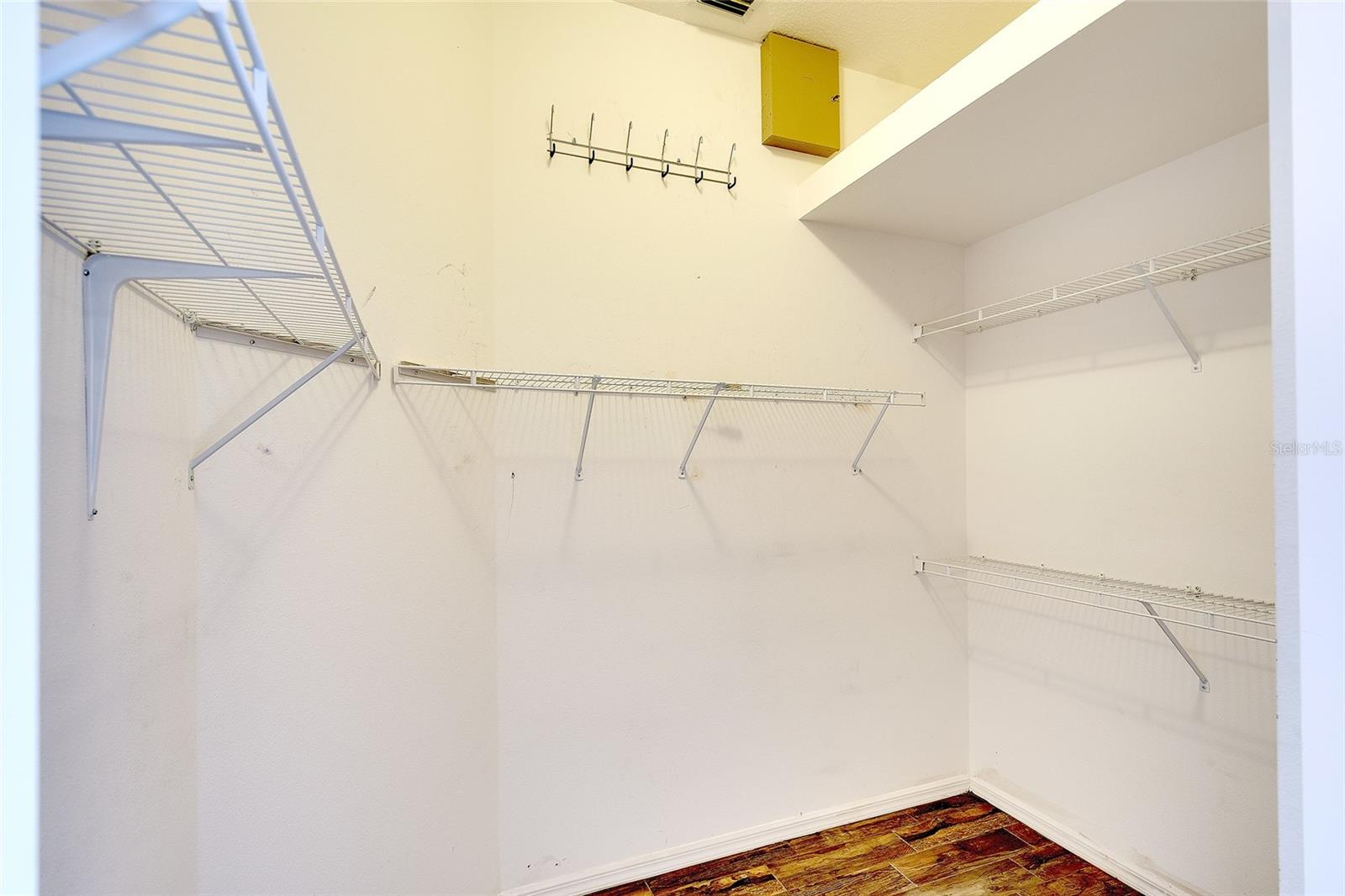 Image 17 of 29 For 5905 32nd Street E