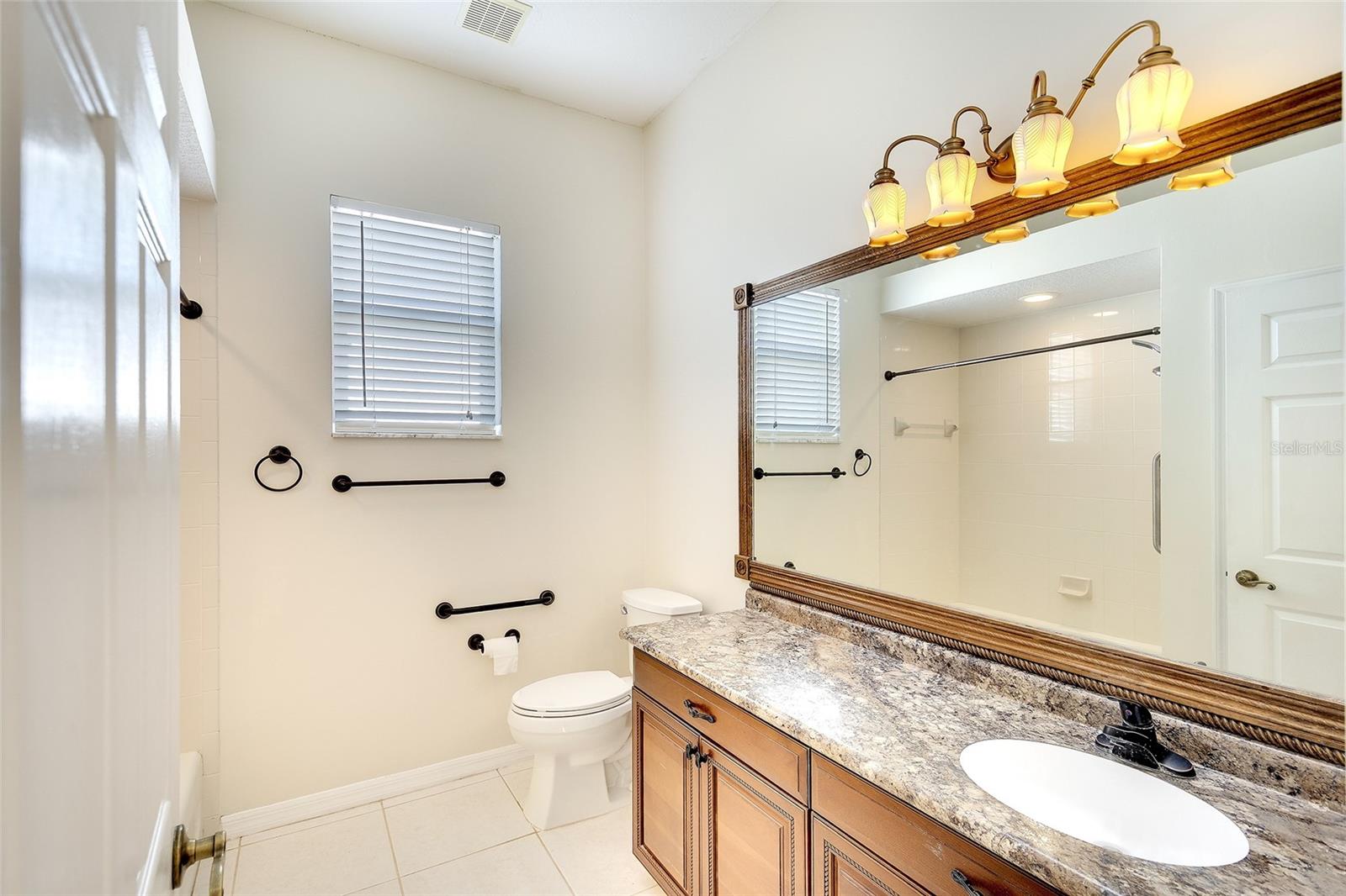 Image 21 of 29 For 5905 32nd Street E
