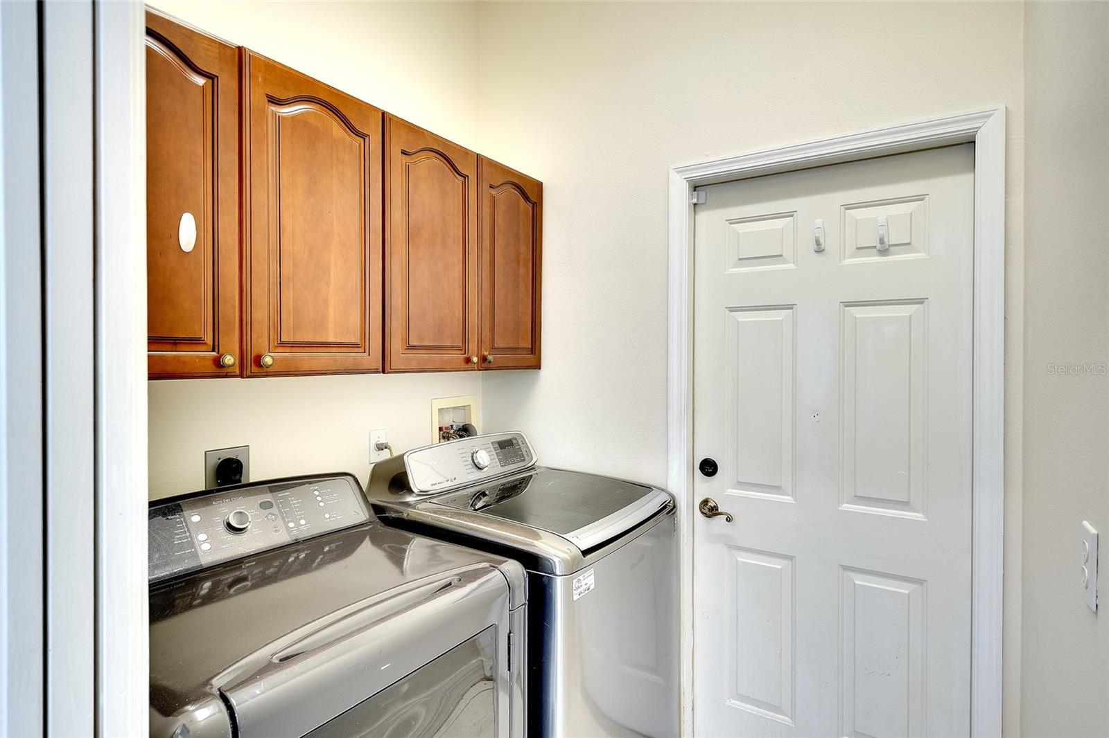 Image 23 of 29 For 5905 32nd Street E