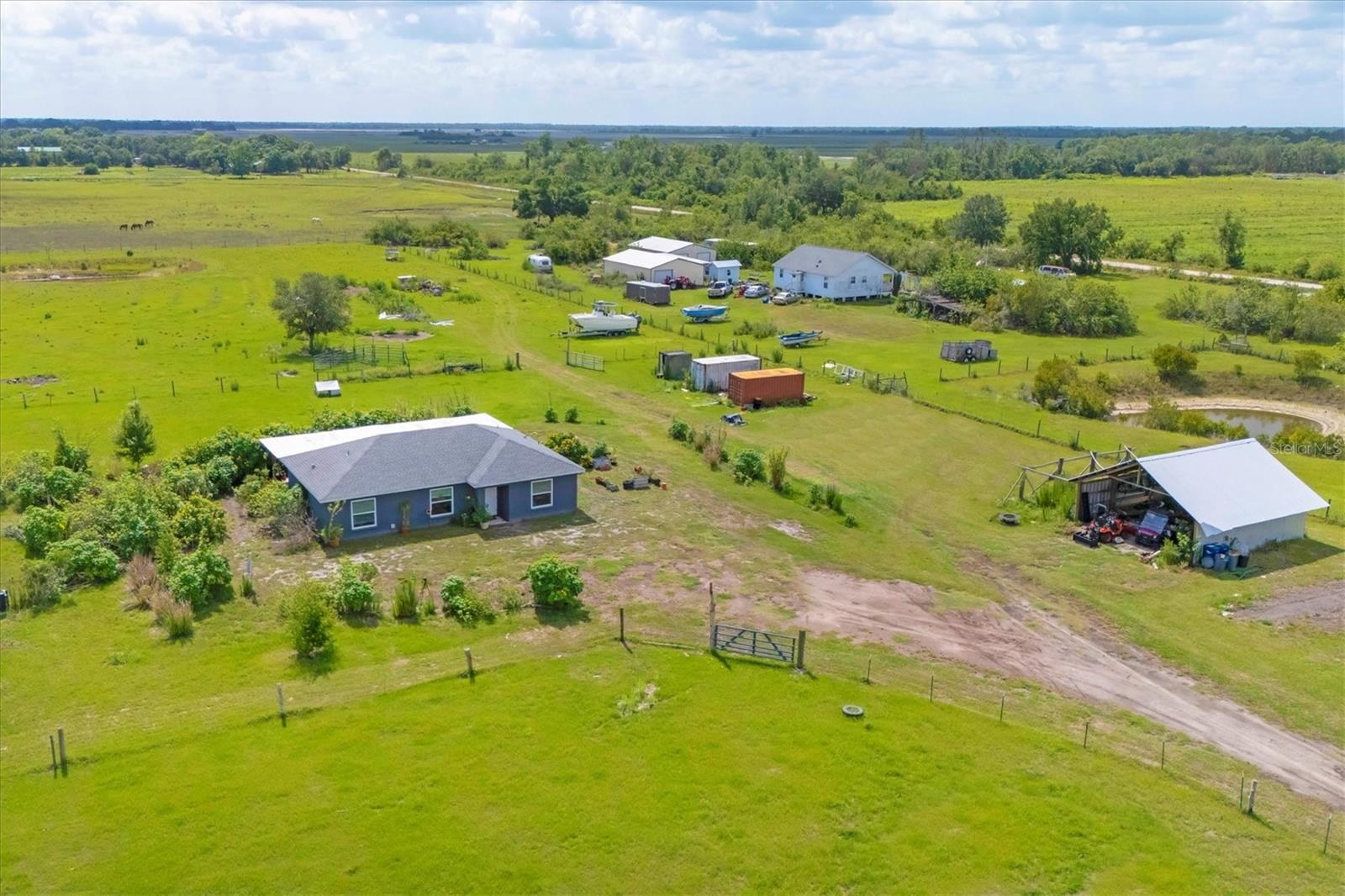 Image 4 of 44 For 7745 Wauchula Rd