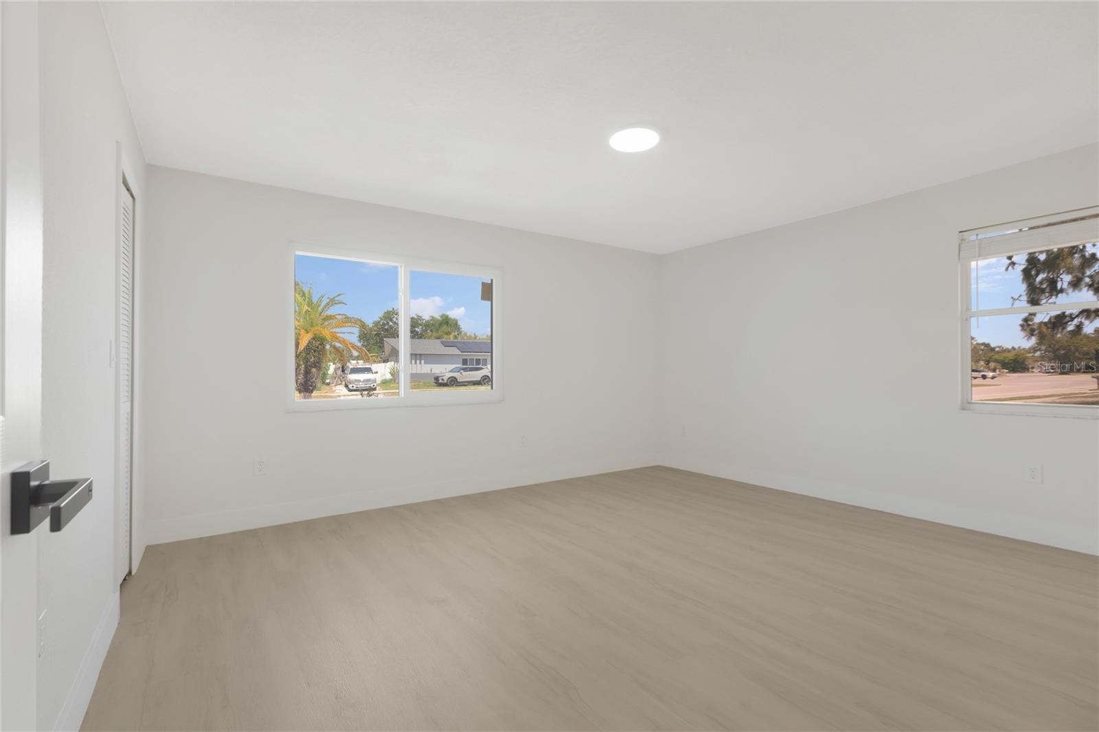 Image 22 of 39 For 6572 Mauna Loa Boulevard