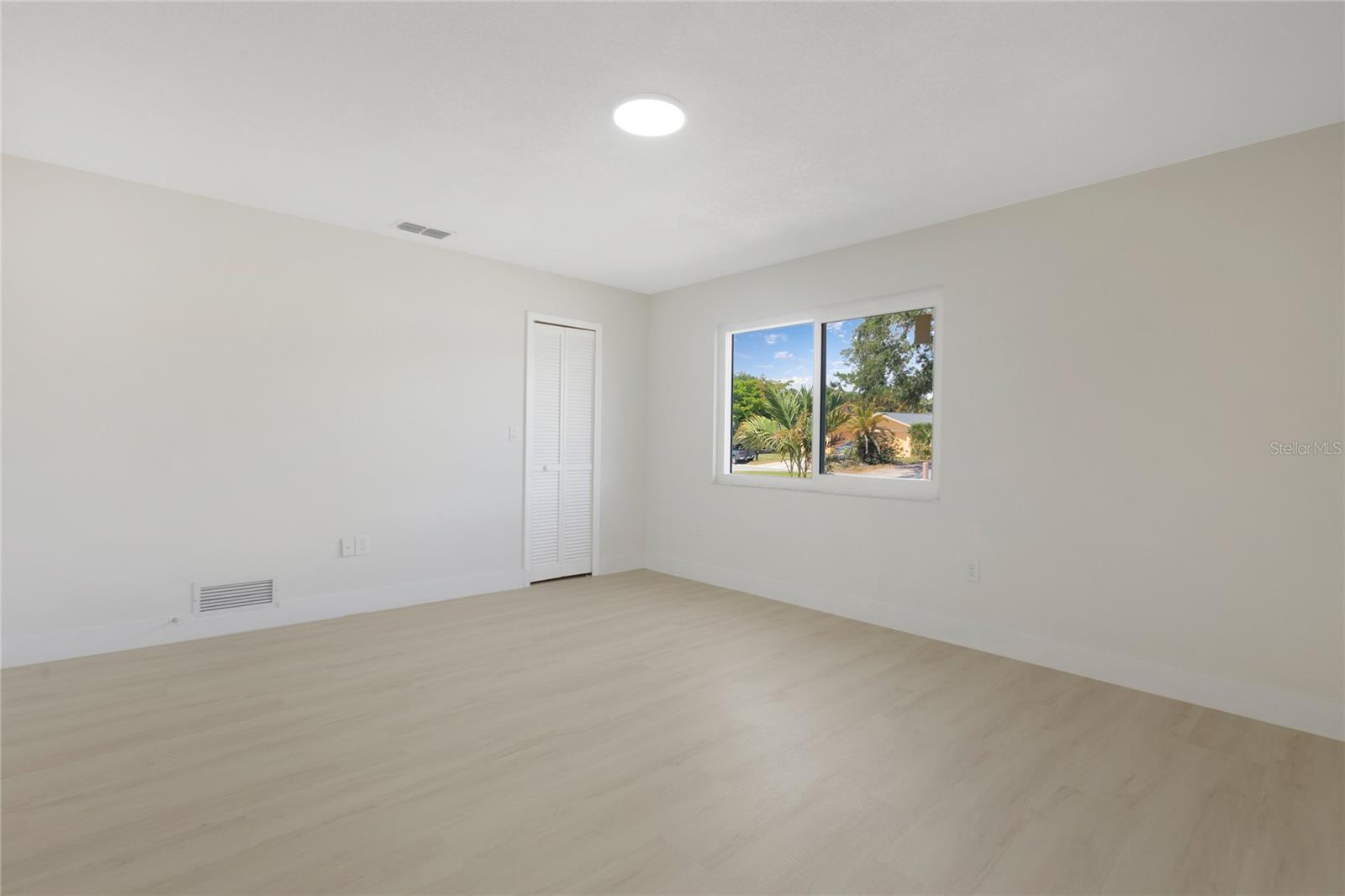 Image 23 of 39 For 6572 Mauna Loa Boulevard