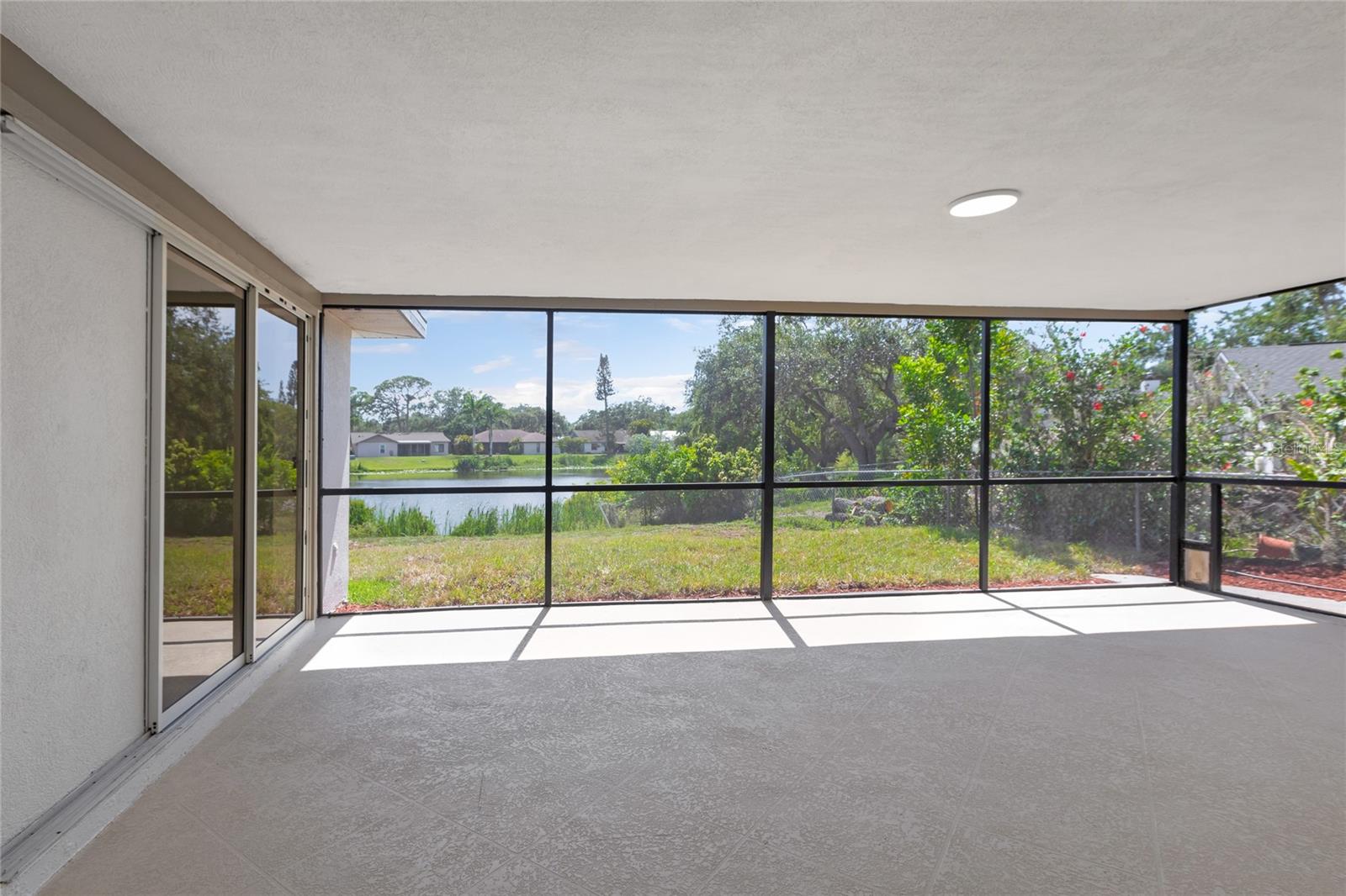 Image 29 of 39 For 6572 Mauna Loa Boulevard