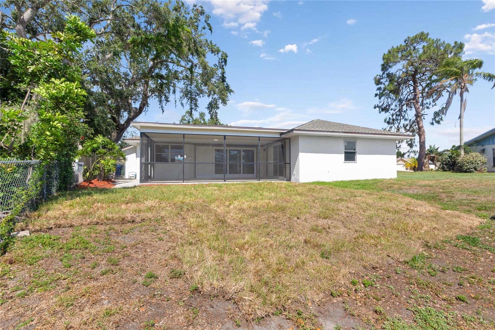 Image 32 of 39 For 6572 Mauna Loa Boulevard