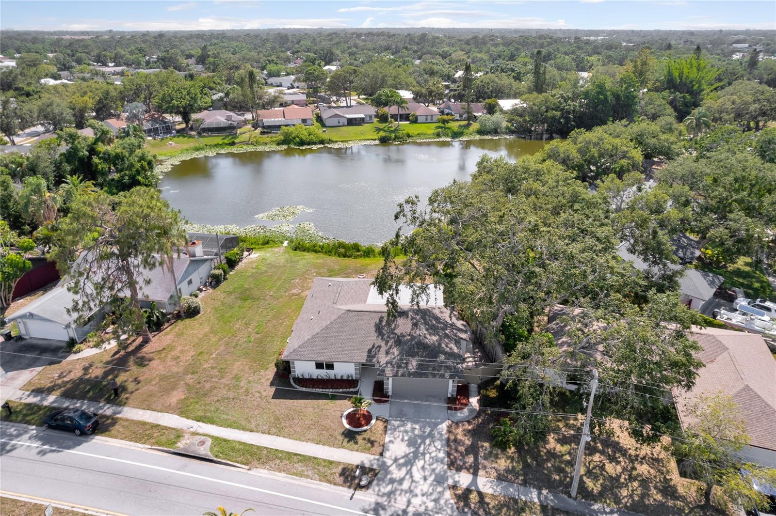 Image 37 of 39 For 6572 Mauna Loa Boulevard