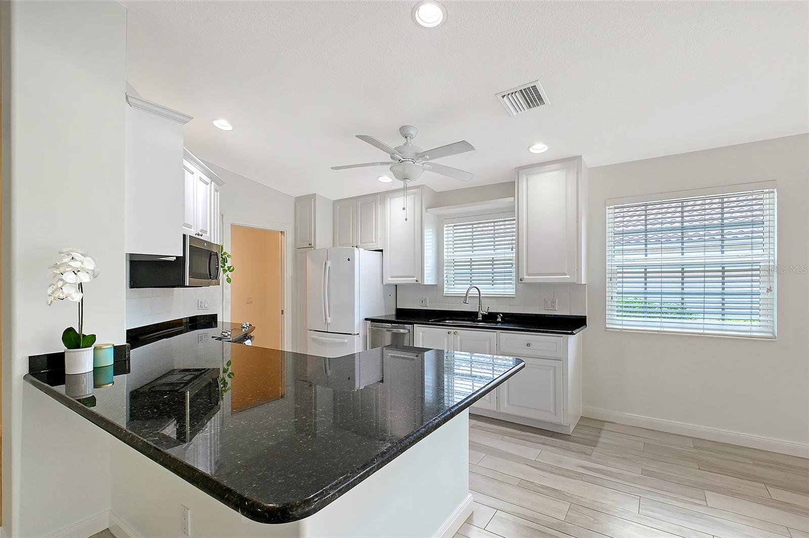 Image 13 of 37 For 5787 Ivrea Drive