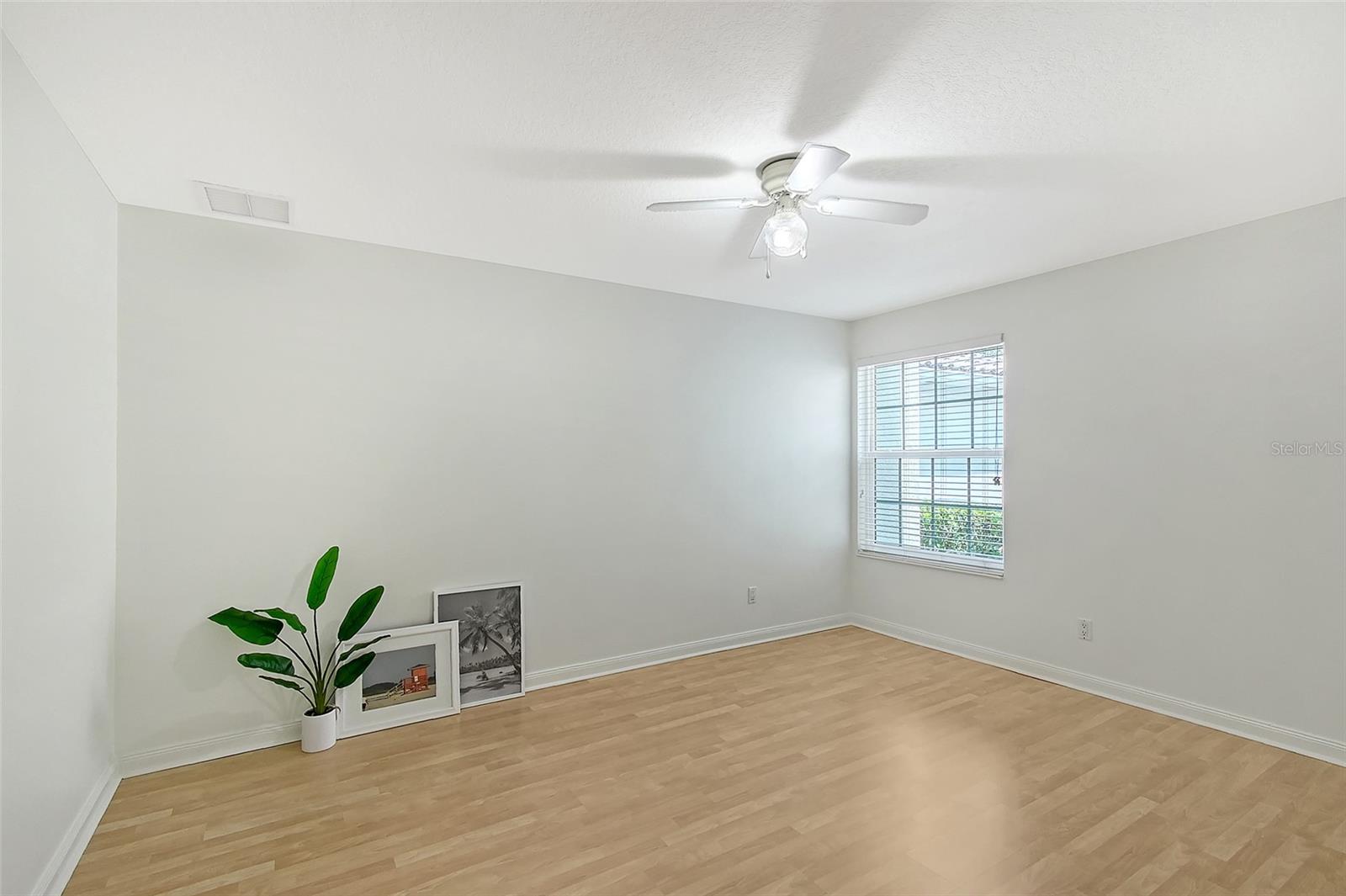 Image 19 of 37 For 5787 Ivrea Drive