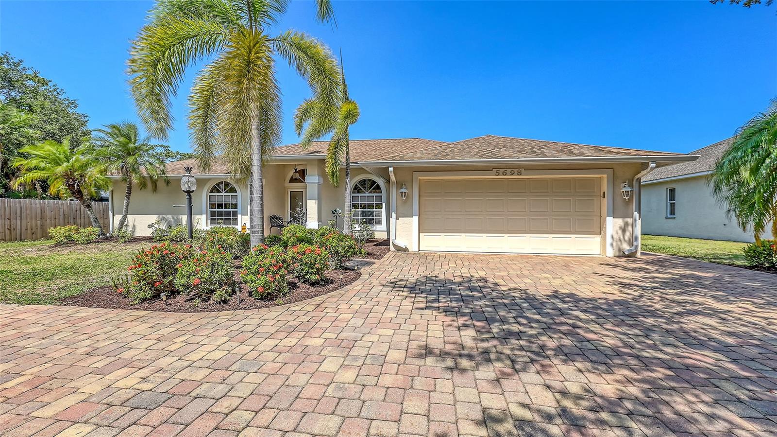 Details for 5698 Country Walk Lane, SARASOTA, FL 34233