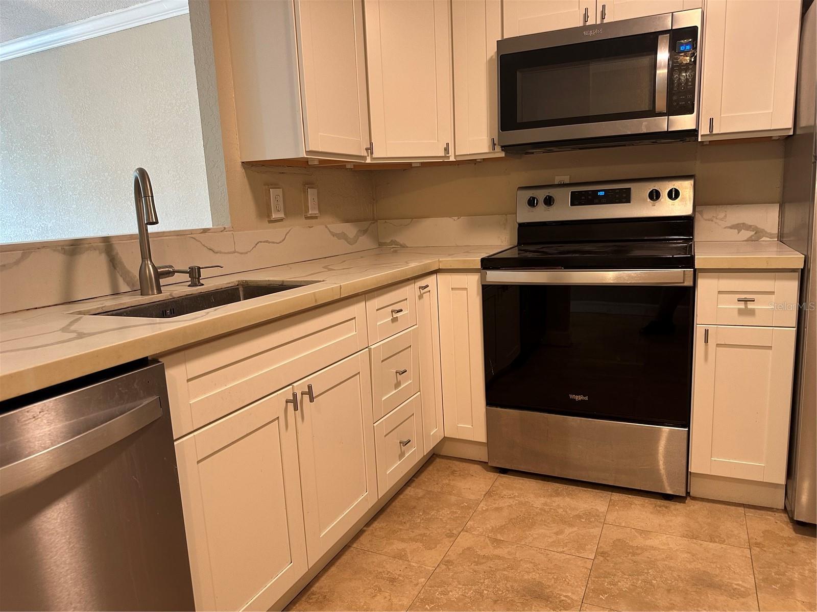 Image 3 of 13 For 2650 Coconut Bay Lane 521