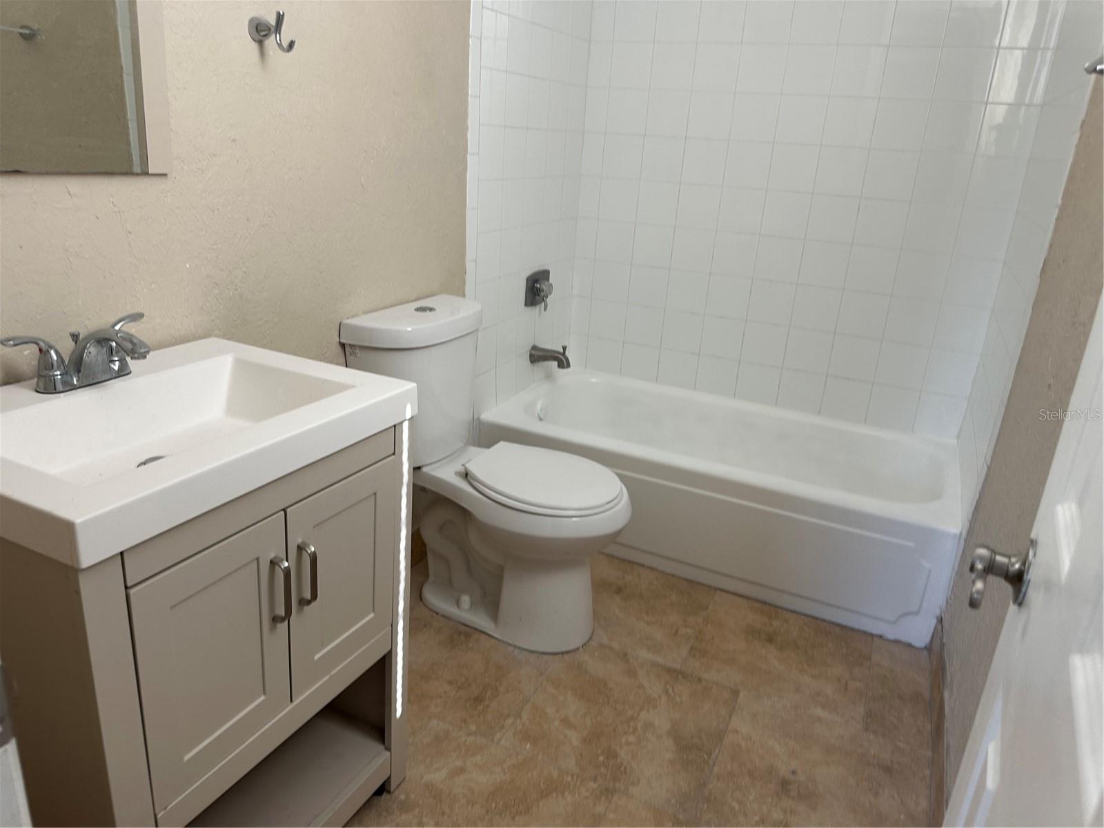 Image 6 of 13 For 2650 Coconut Bay Lane 521