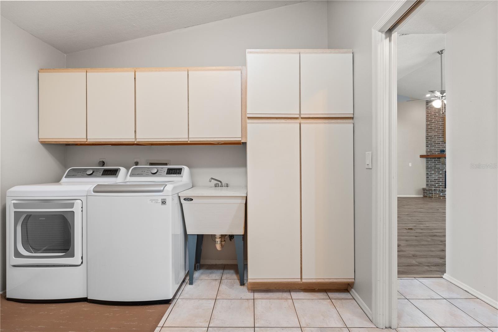 Image 21 of 25 For 4622 34th Court E